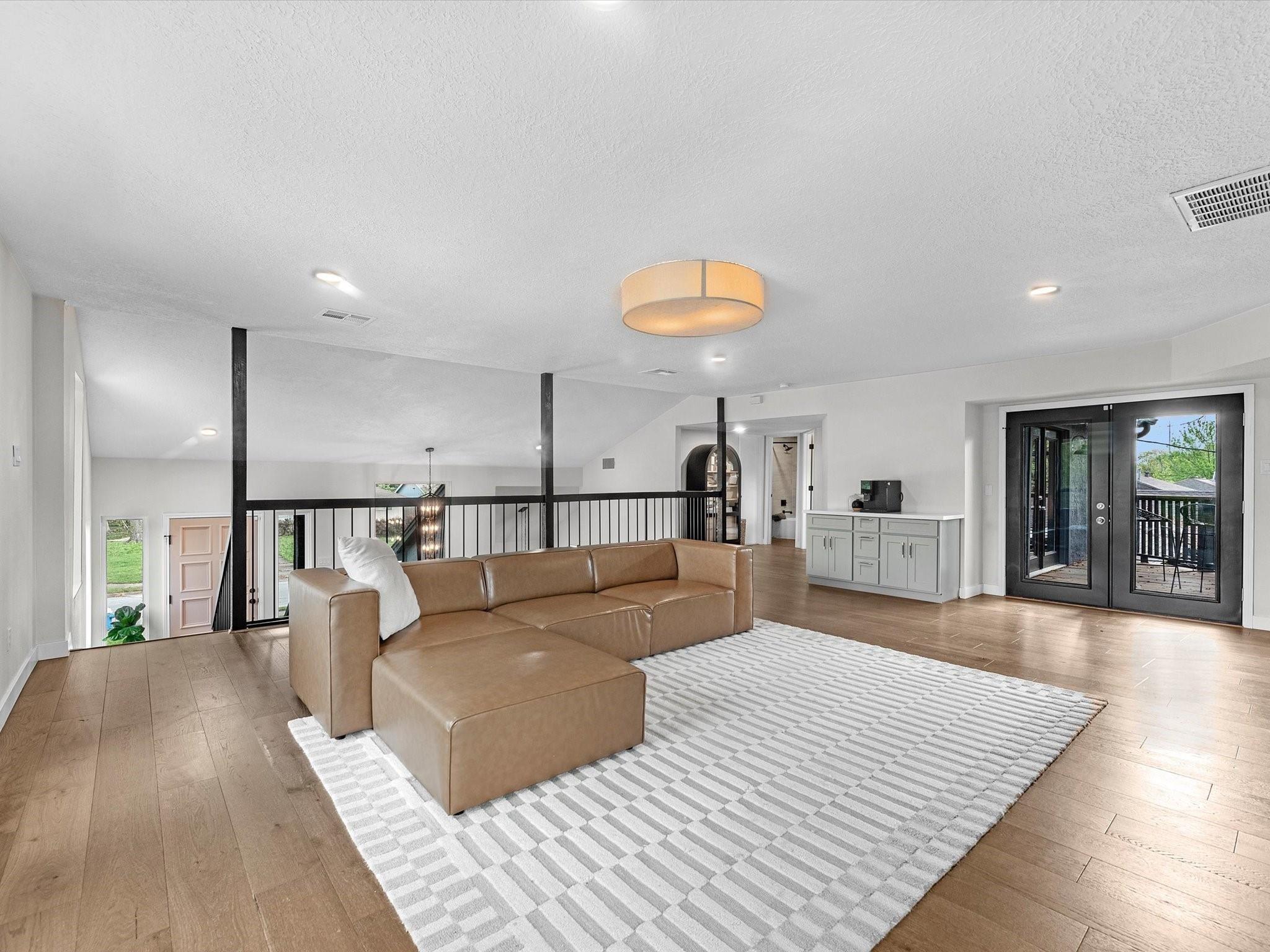 5041 Nina Lee Lane