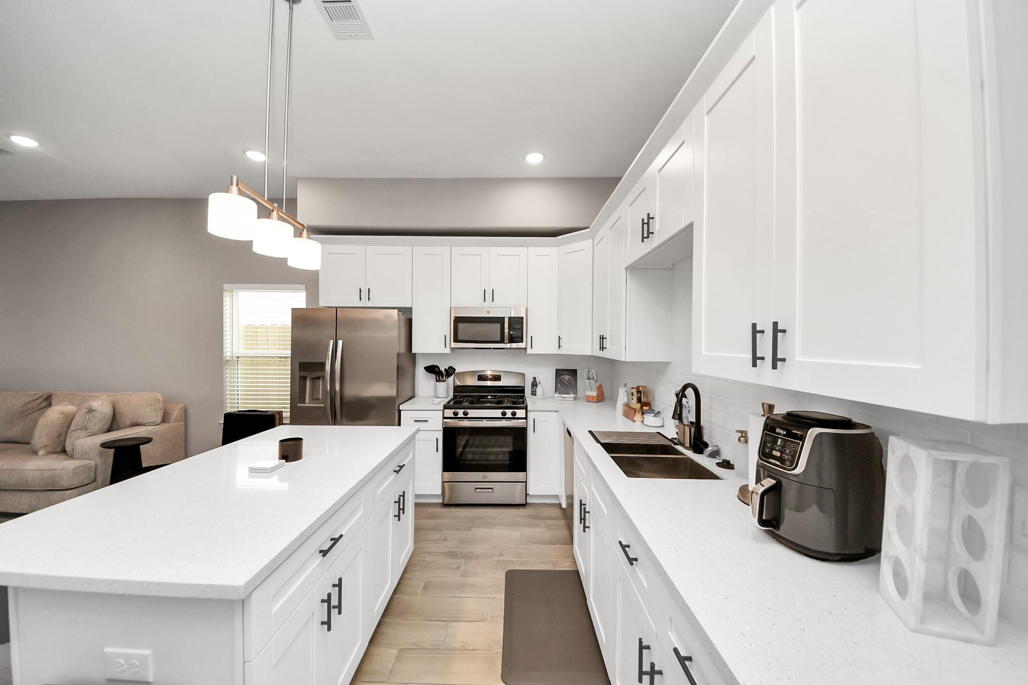 7963 Birmingham Street