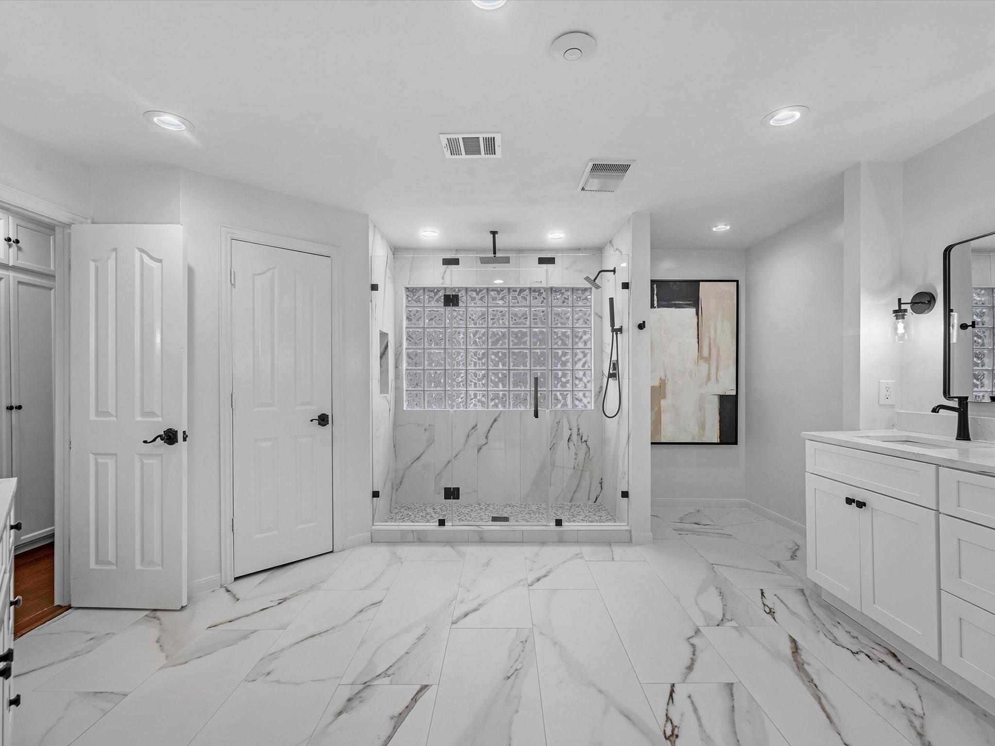 3346 Parkwood Dr