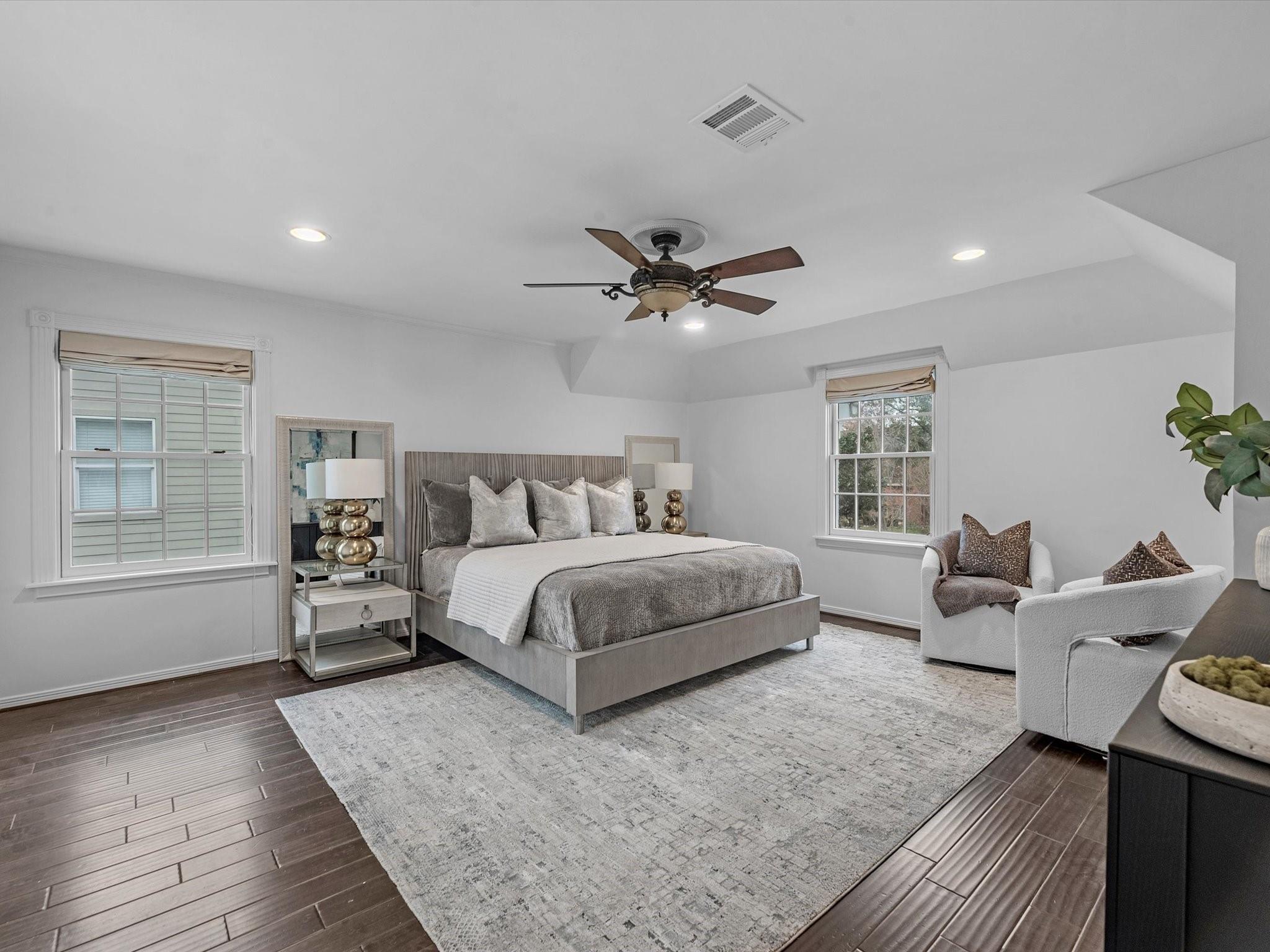 3346 Parkwood Dr