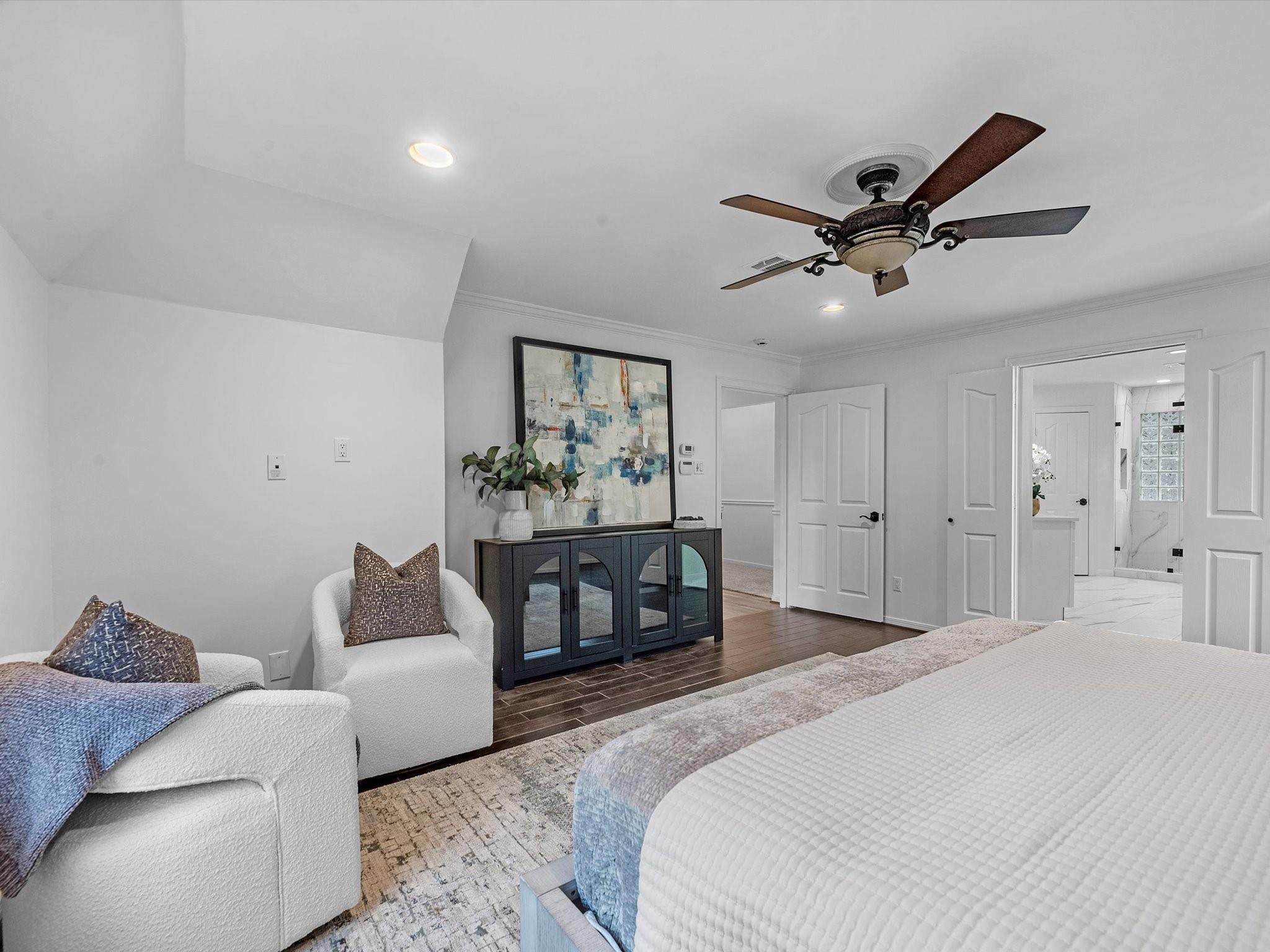 3346 Parkwood Dr
