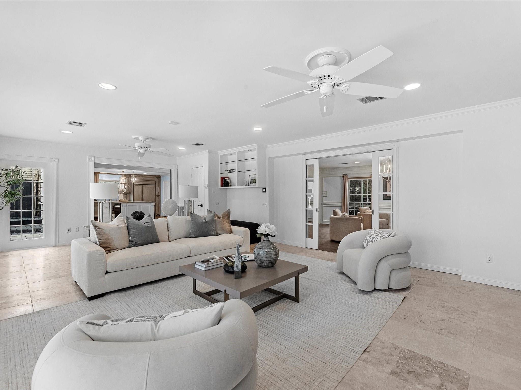 3346 Parkwood Dr