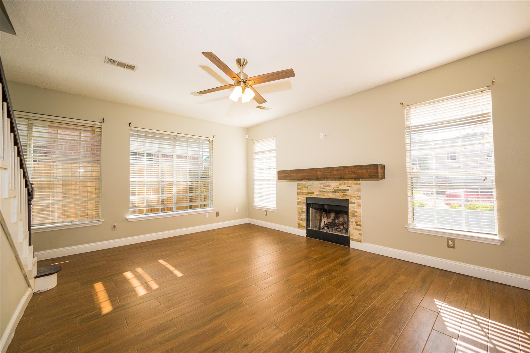 6010 E Stoneygrove Loop, Houston