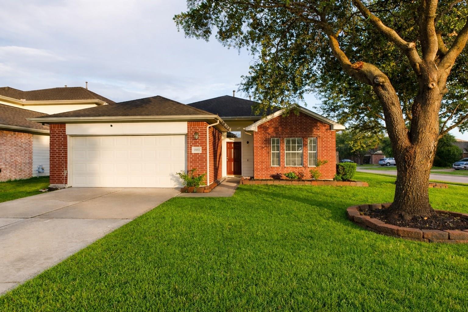 7402 Bering Landing Dr