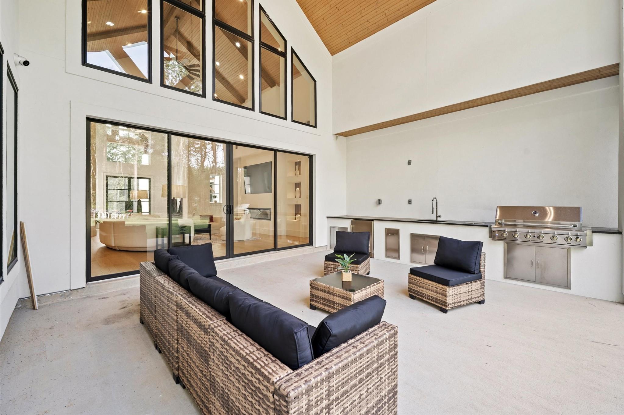 437 Sundog Road