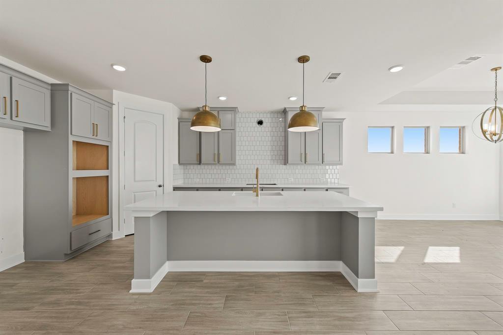 2722 Sweet Honey Lane