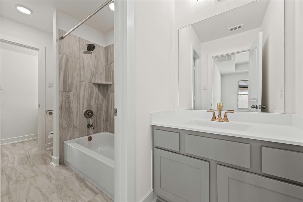 2722 Sweet Honey Lane