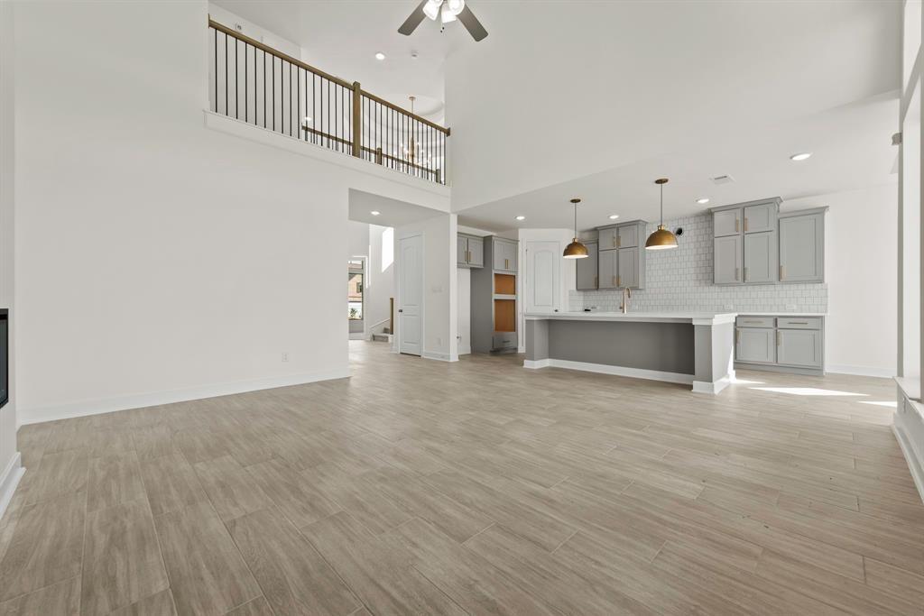 2722 Sweet Honey Lane
