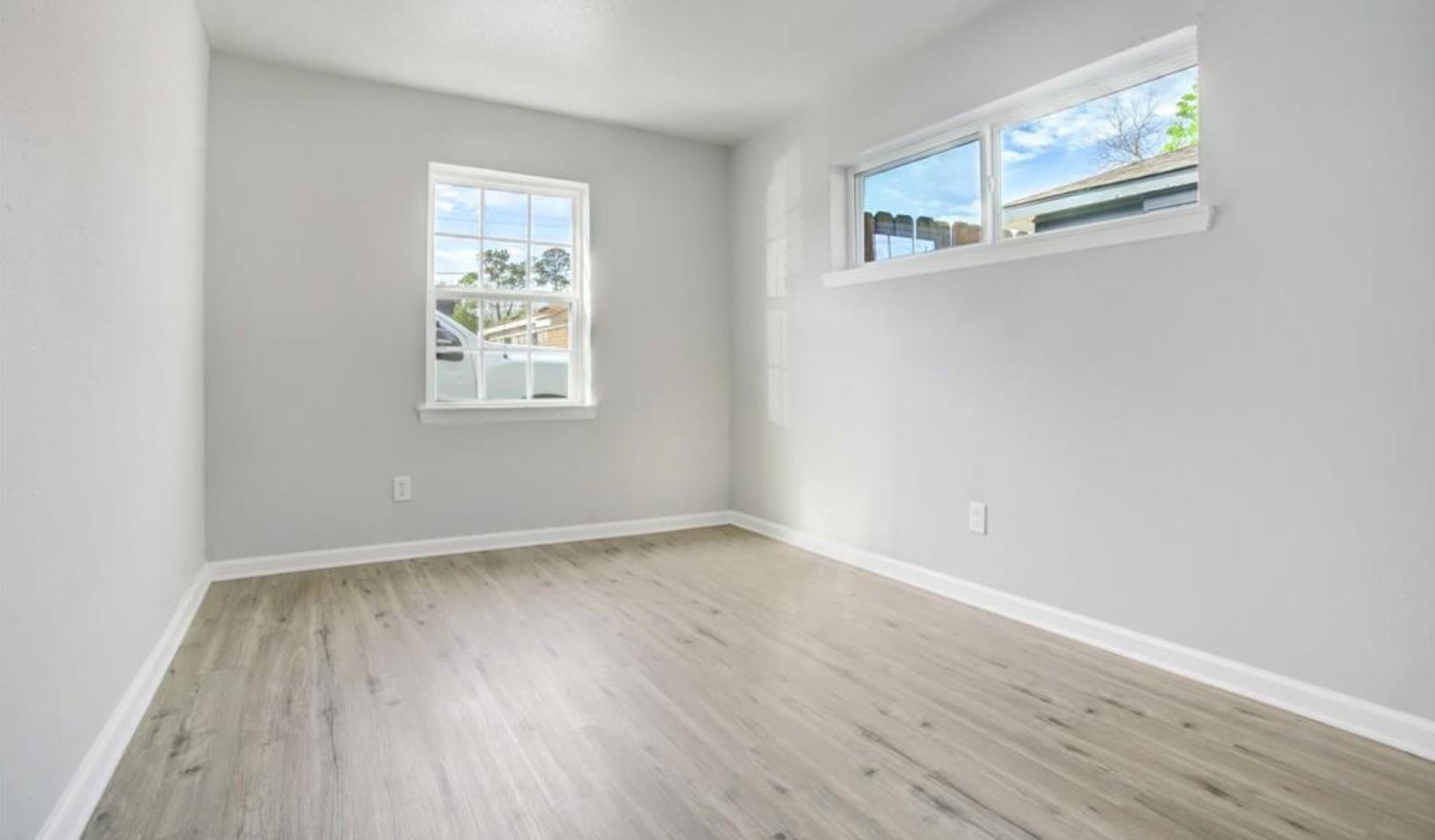 5123 Peachtree Street Unit: 1/2