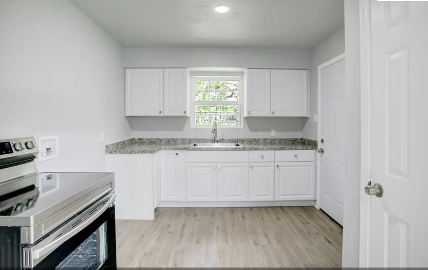 5123 Peachtree Street Unit: 1/2