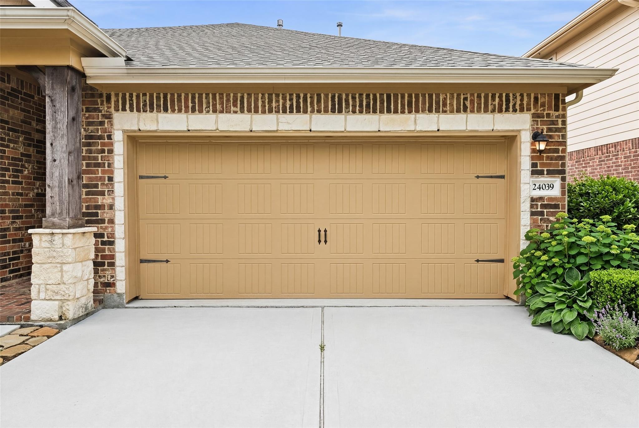 24039 Via Renata Dr