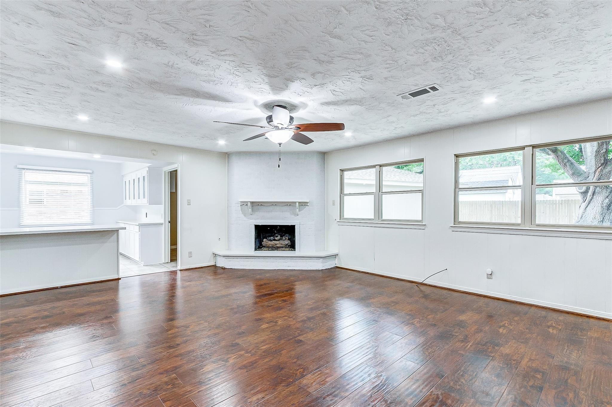 122 Camellia Street