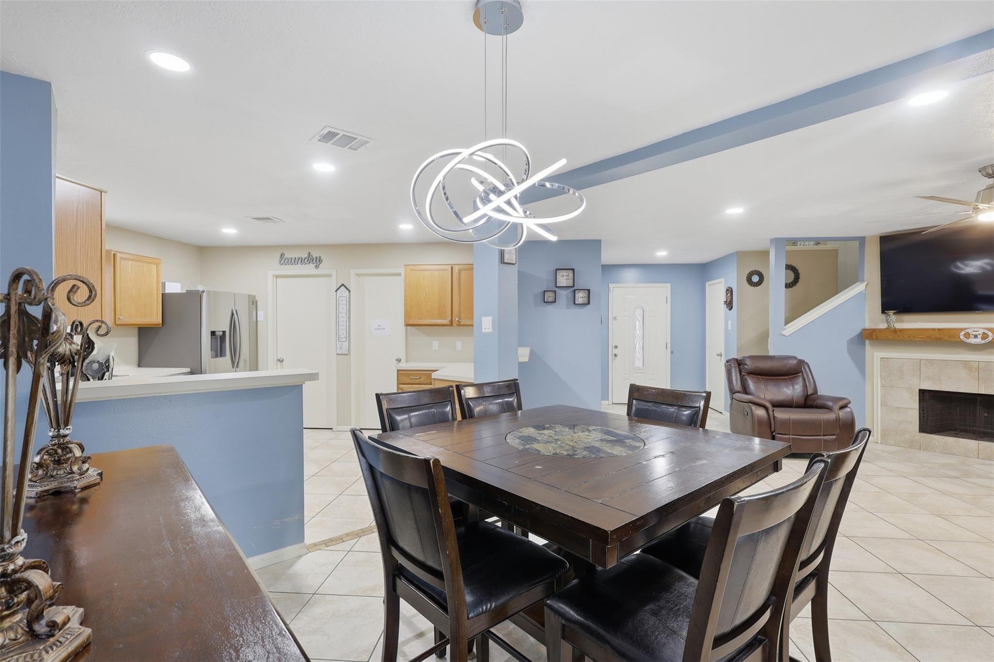 1112 Willersley Lane