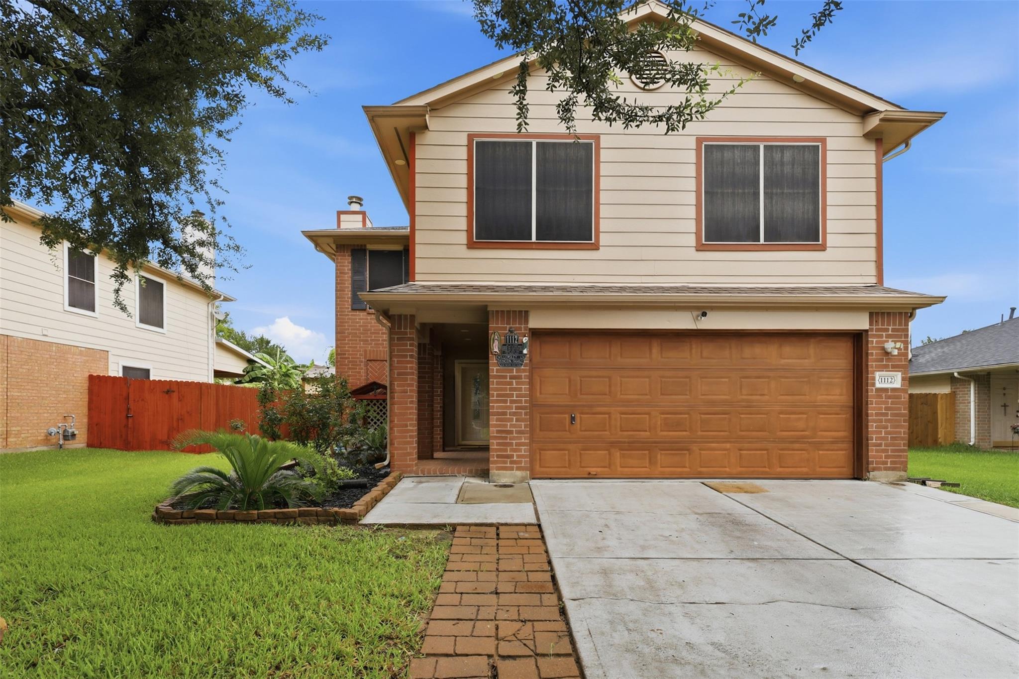 1112 Willersley Lane
