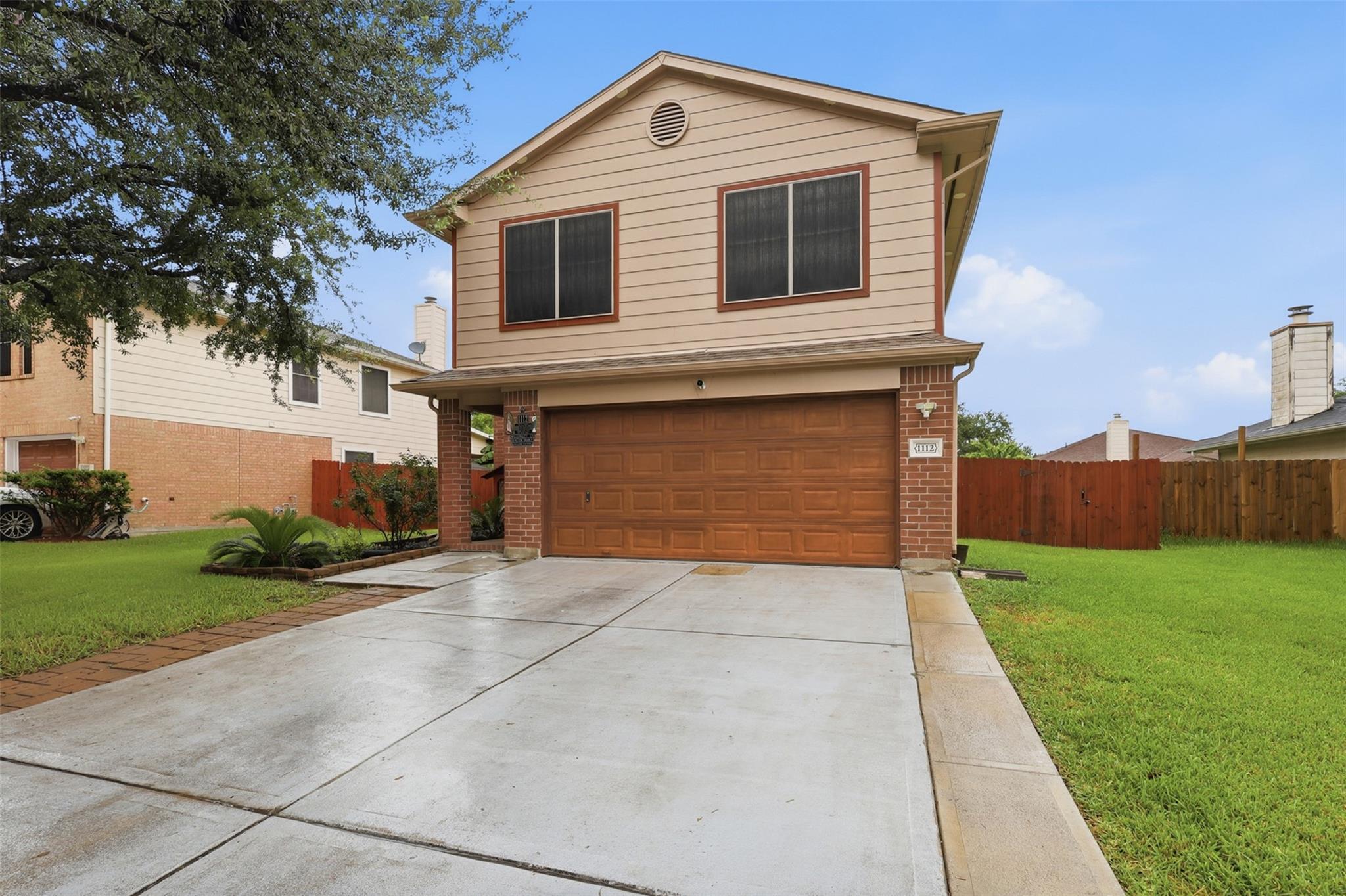 1112 Willersley Lane