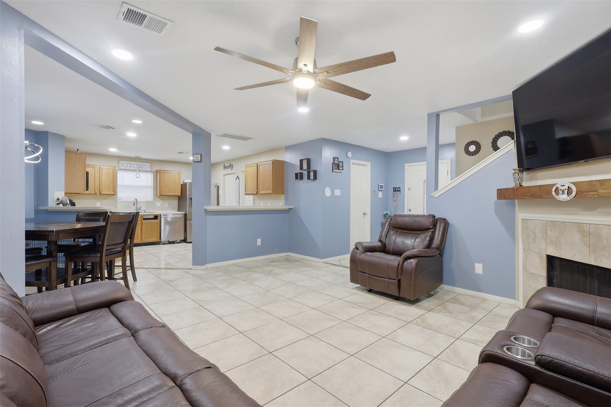 1112 Willersley Lane