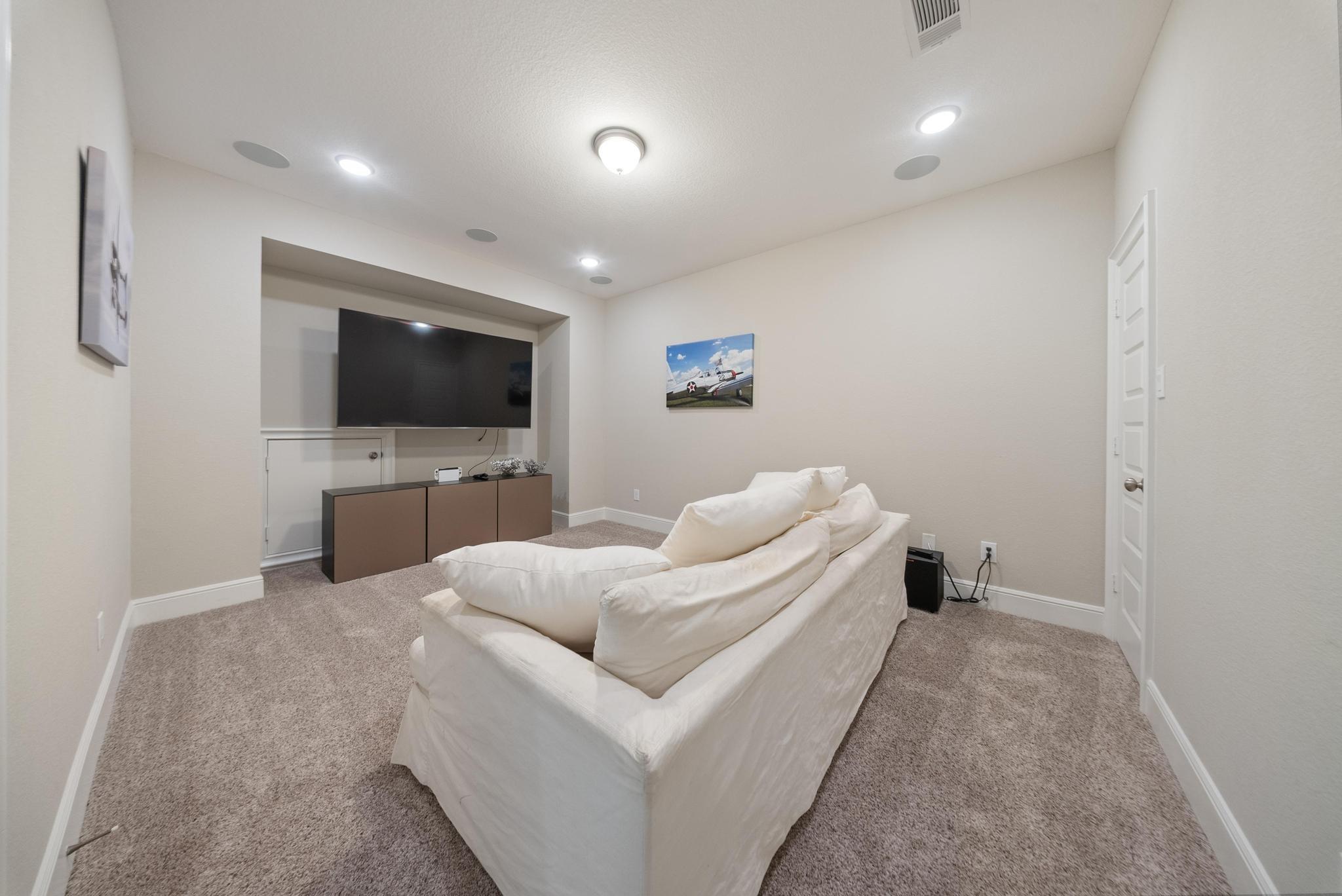 5807 Yarrow Creek Court