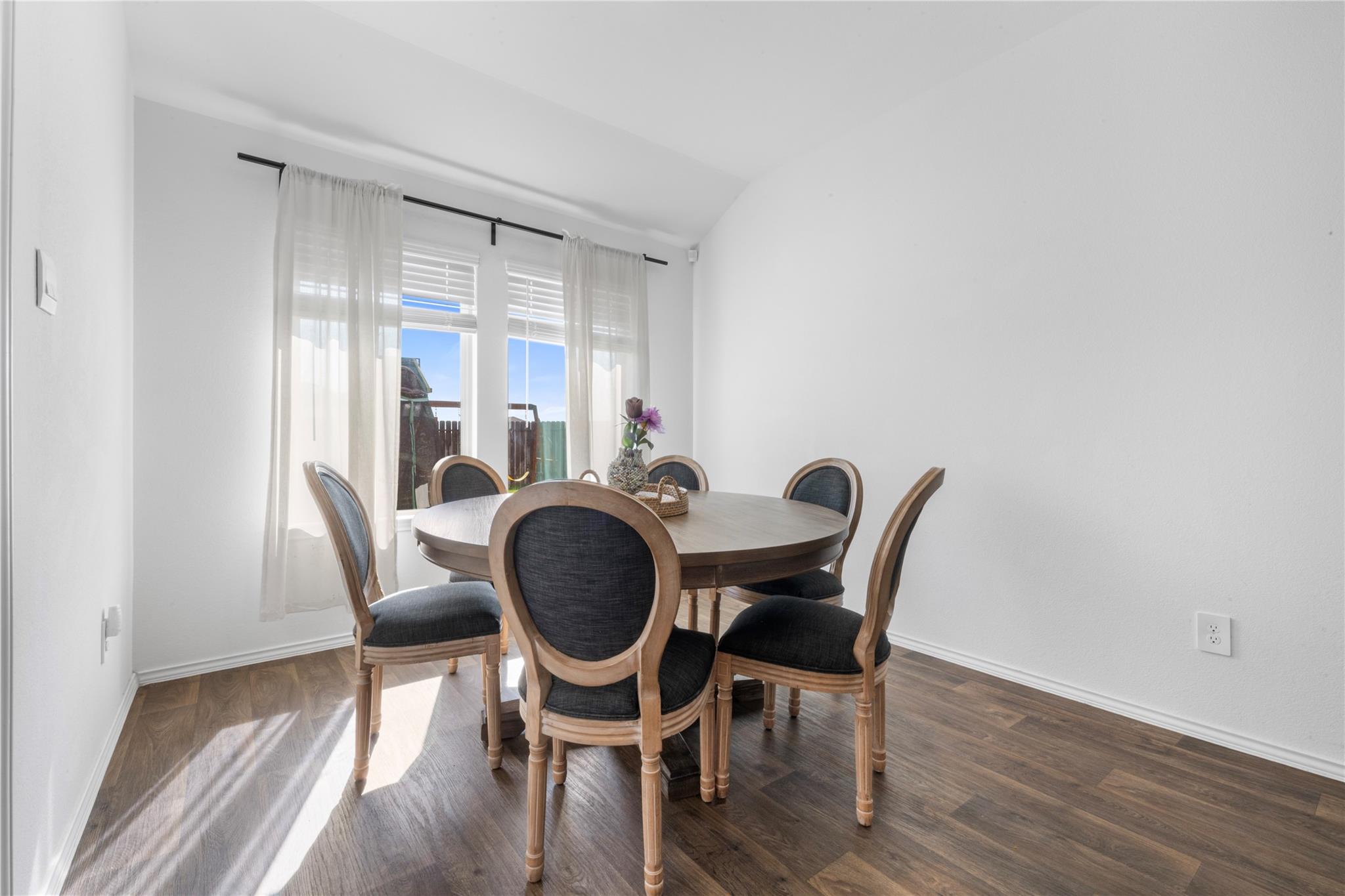 5146 Moonlit Garden Lane