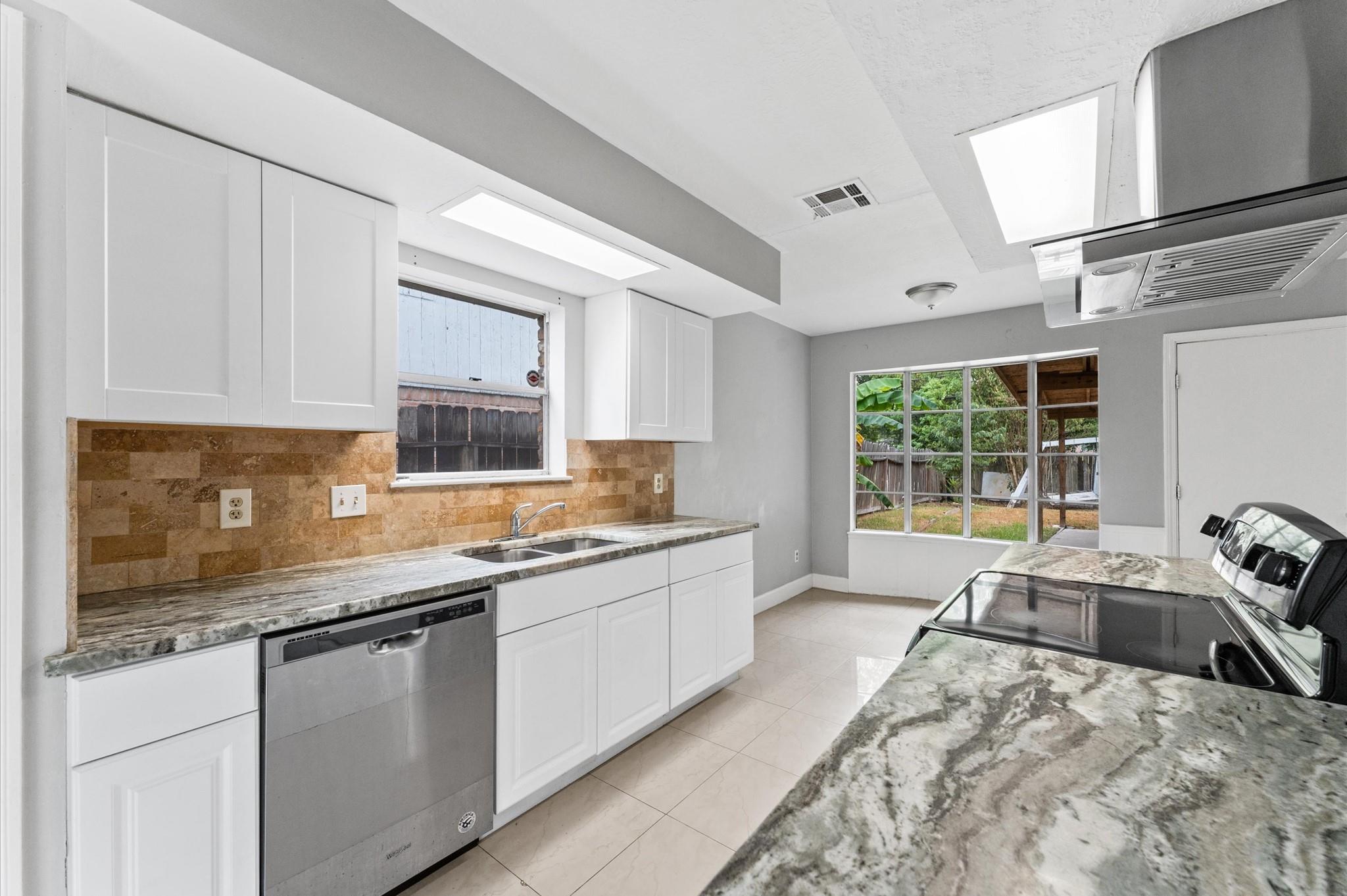 11623 Carvel Lane, Houston