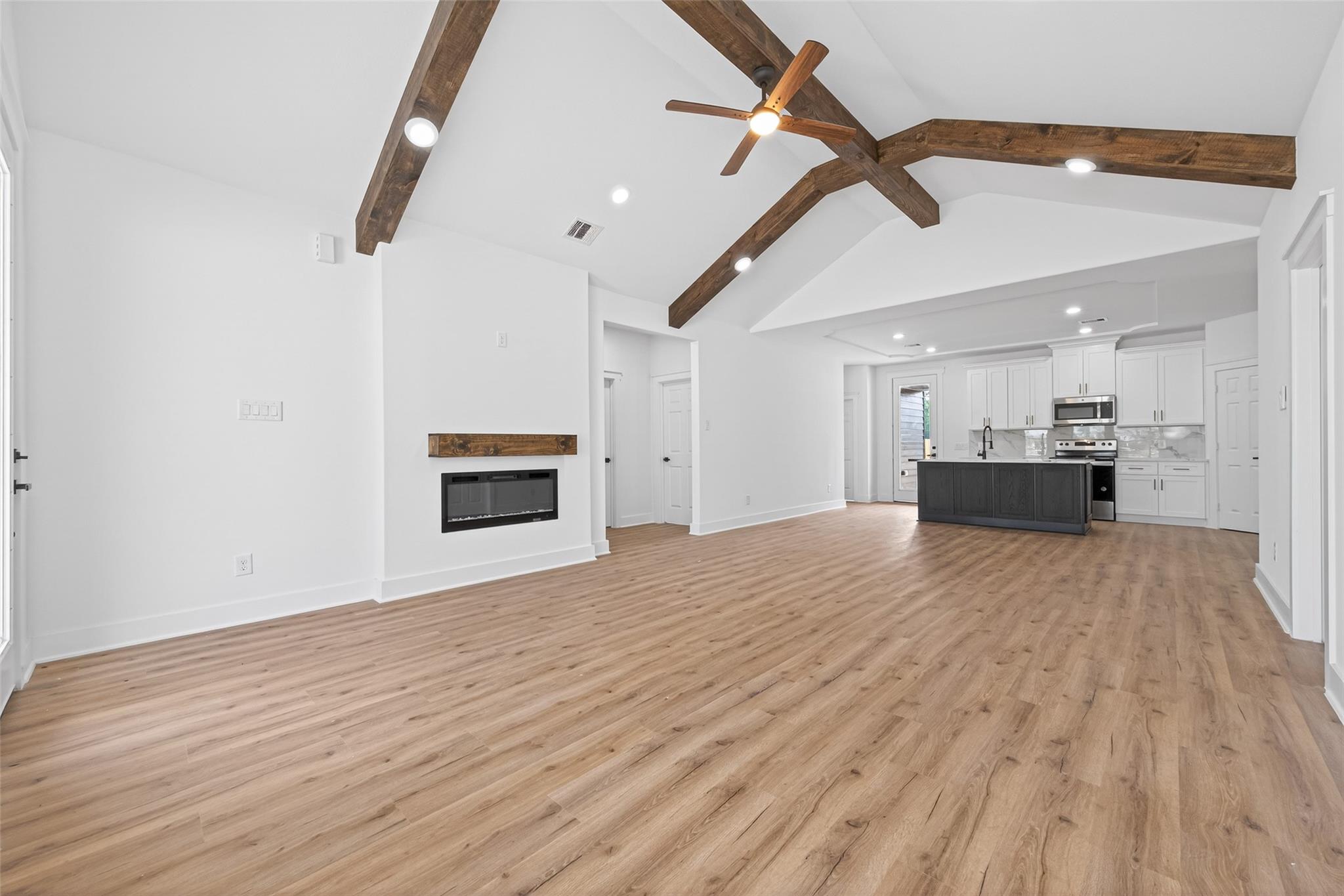 1042 Gazing Pine Street