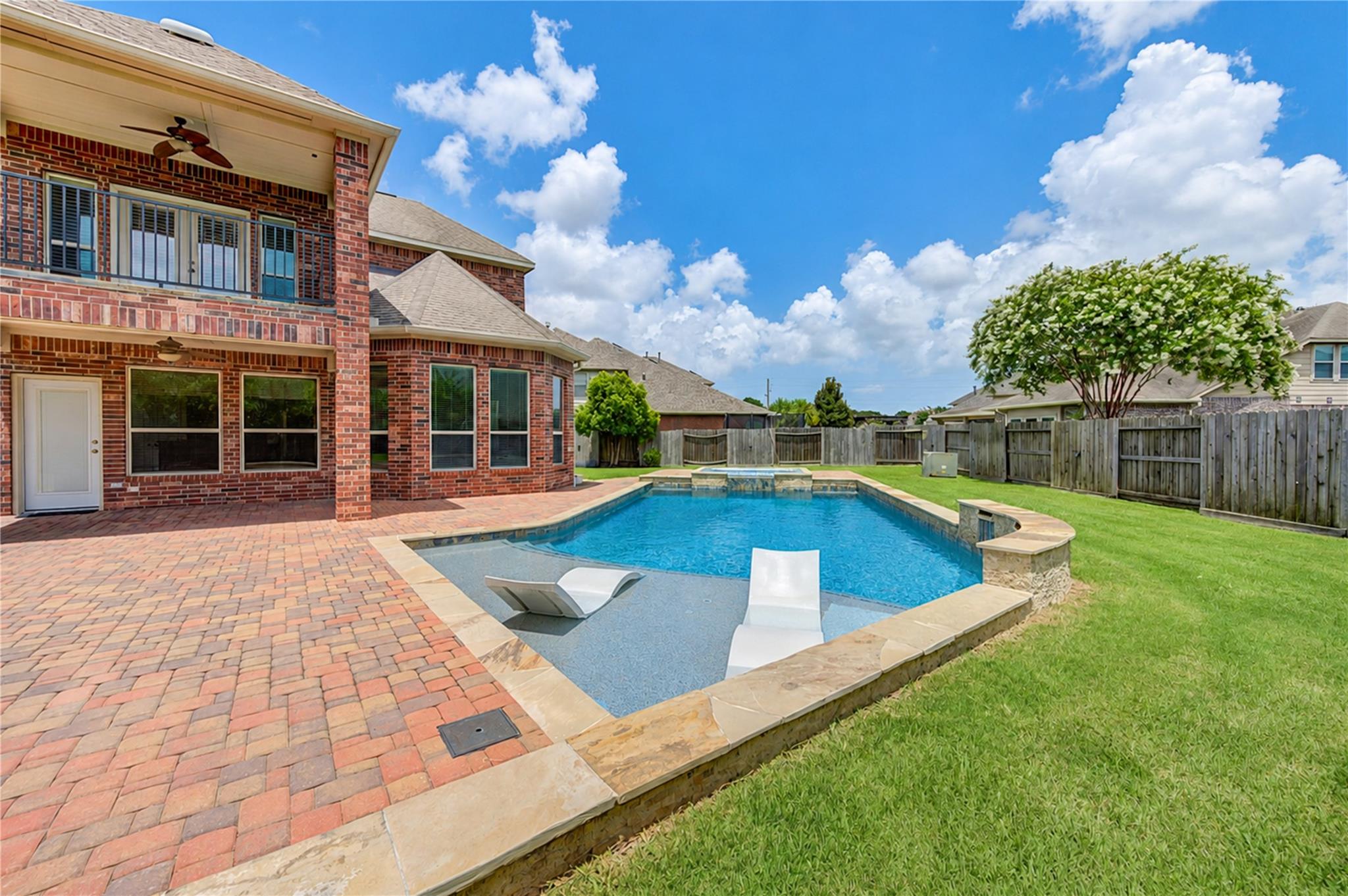 1335 Altavilla Lane