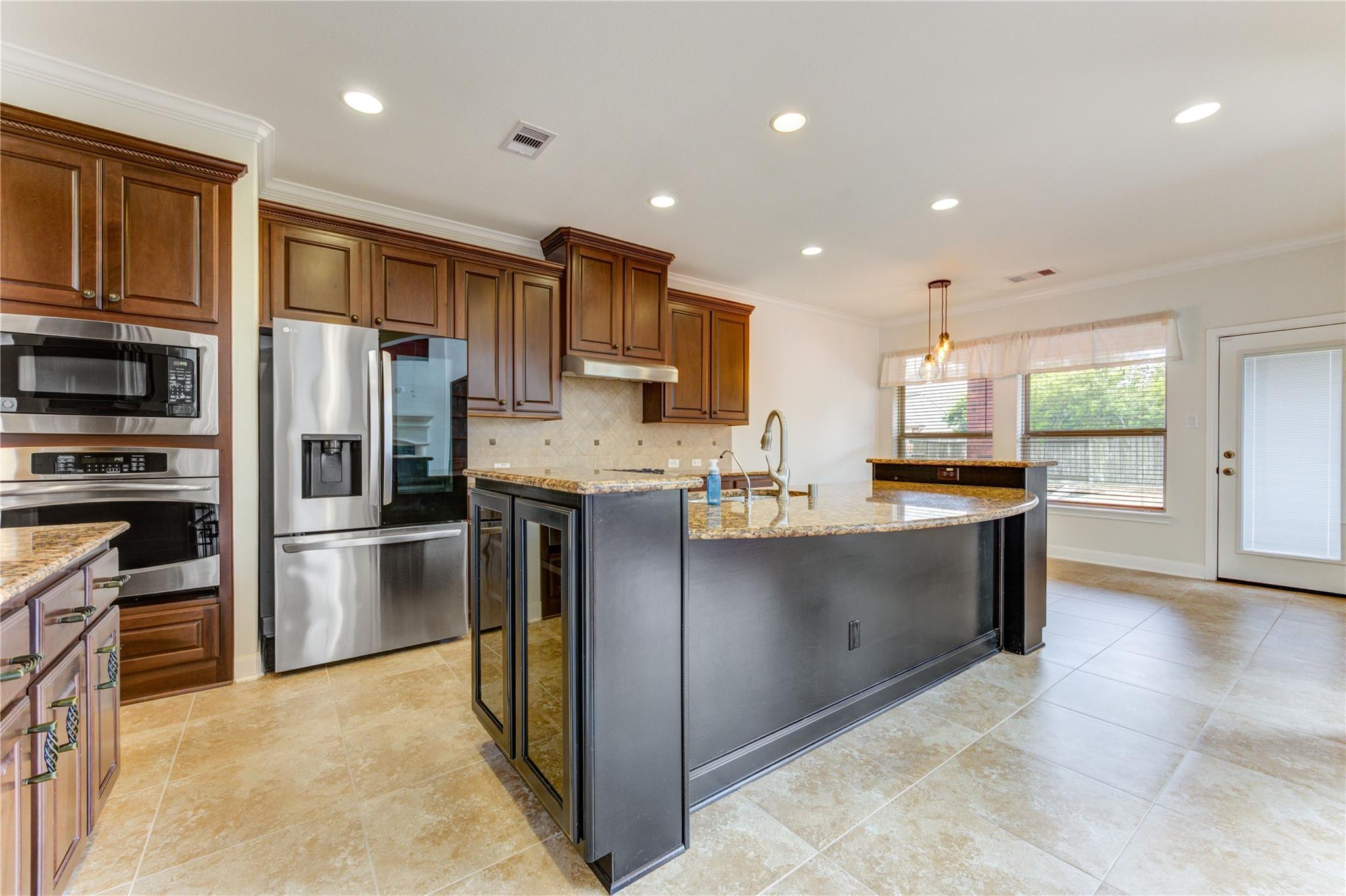 1335 Altavilla Lane
