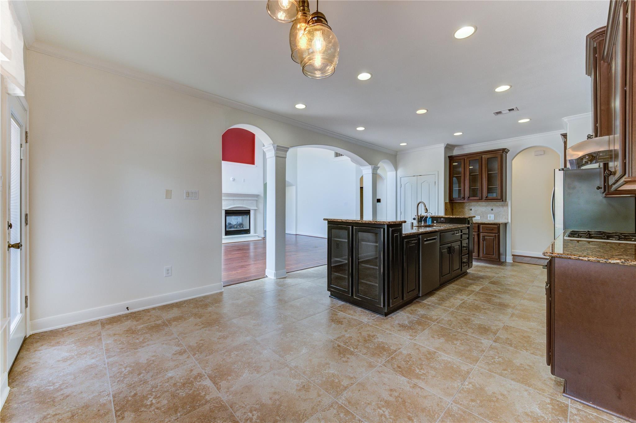 1335 Altavilla Lane