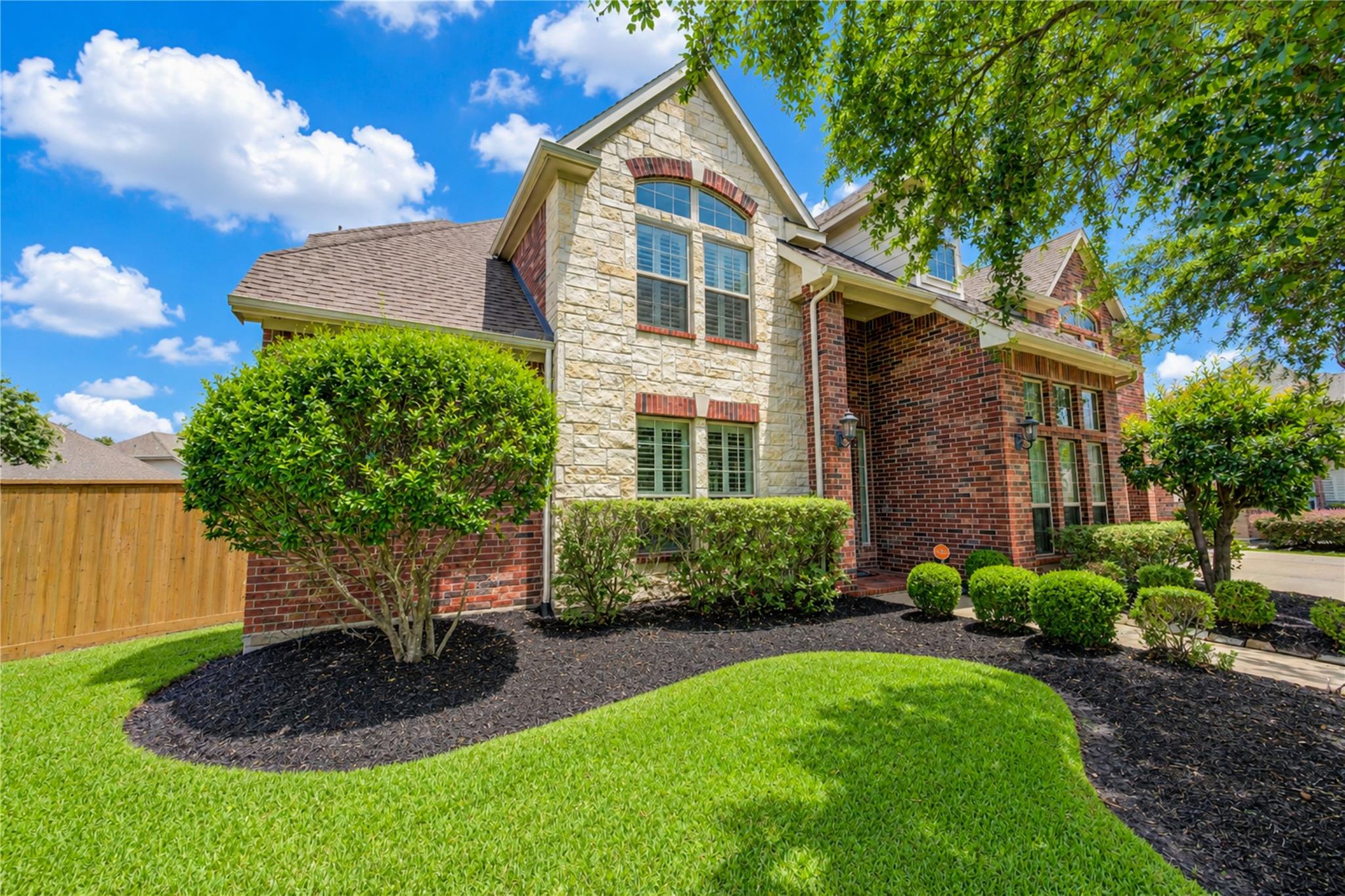 1335 Altavilla Lane