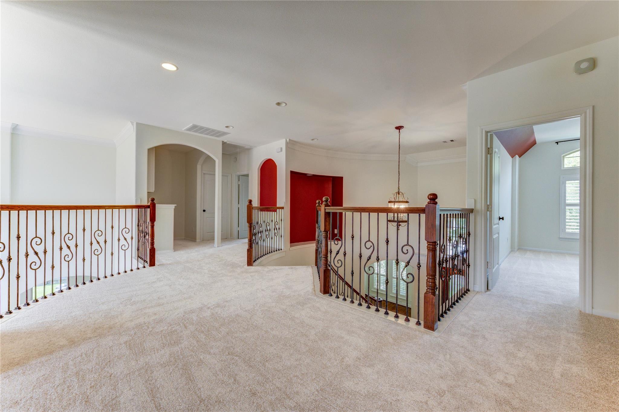 1335 Altavilla Lane