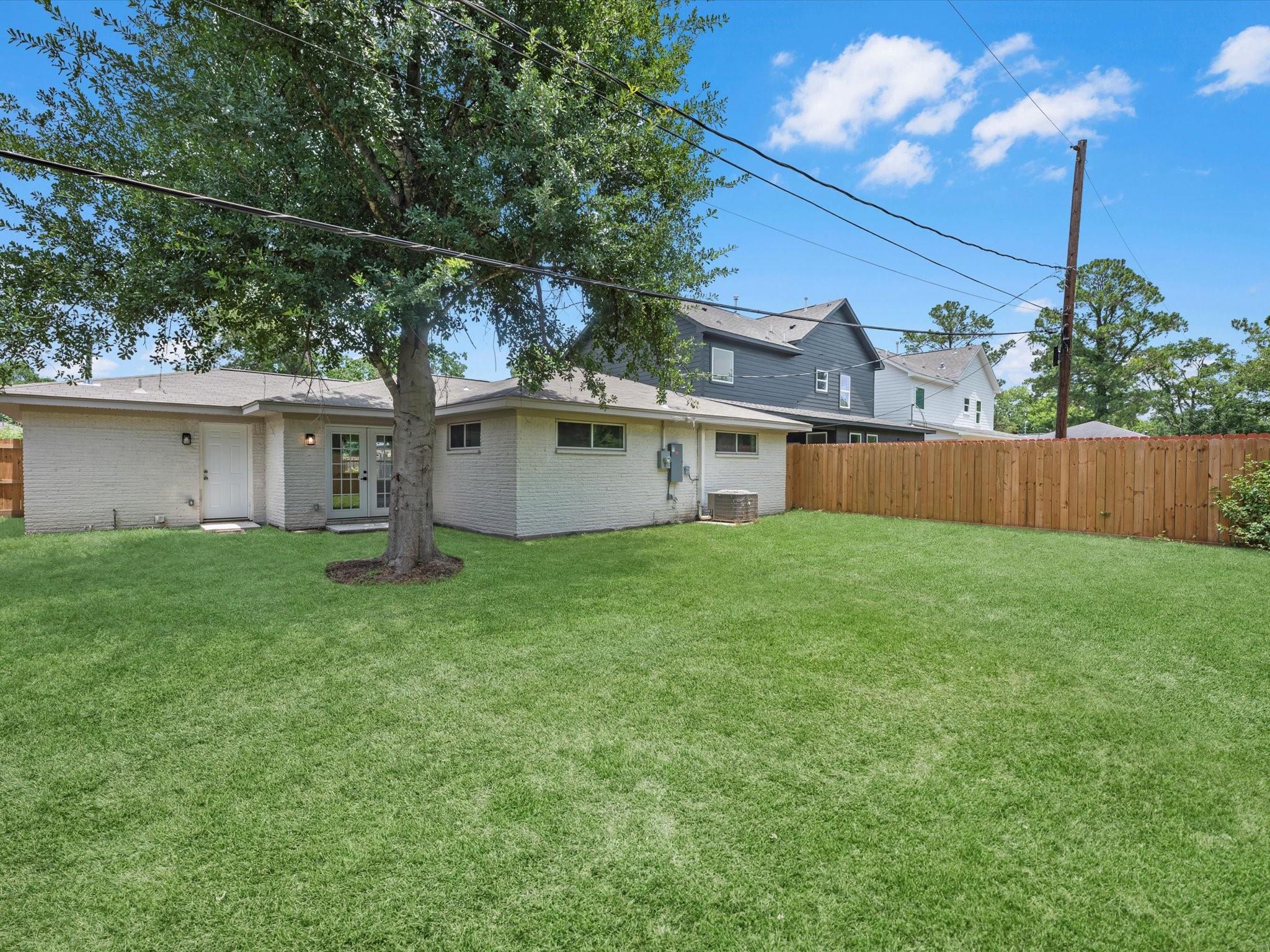 2515 Garapan Street
