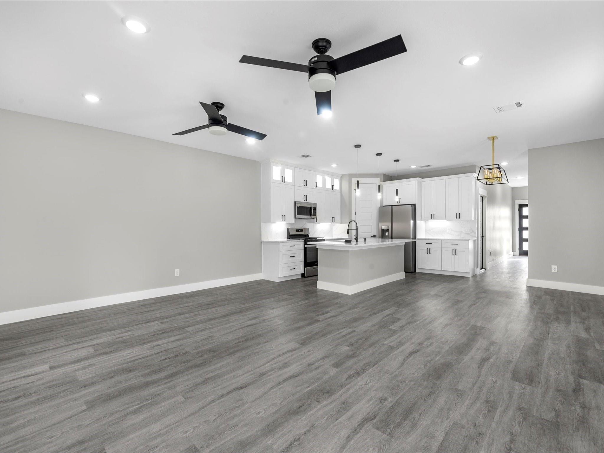 8013 Moon Beam Street Unit: A/B