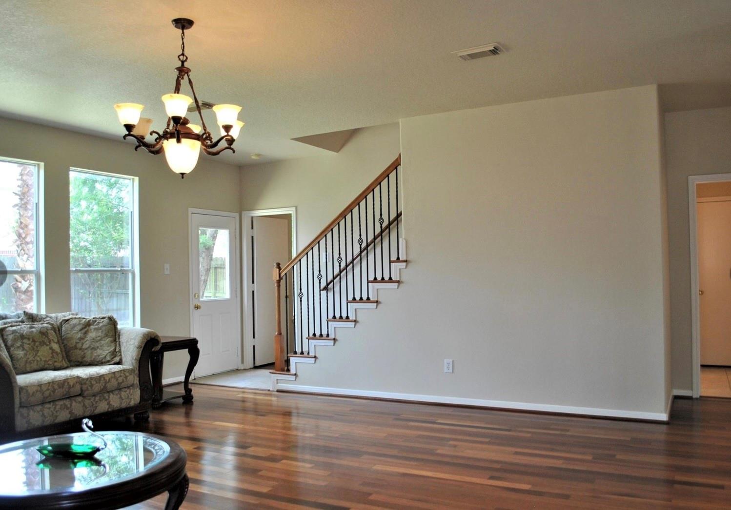 19438 Juniper Vale Circle