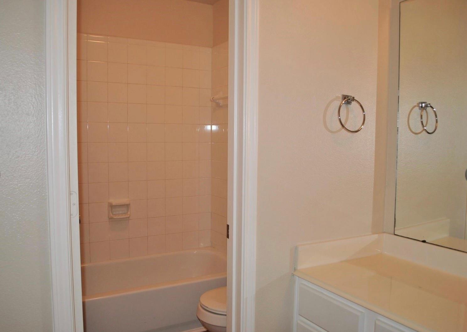 19438 Juniper Vale Circle