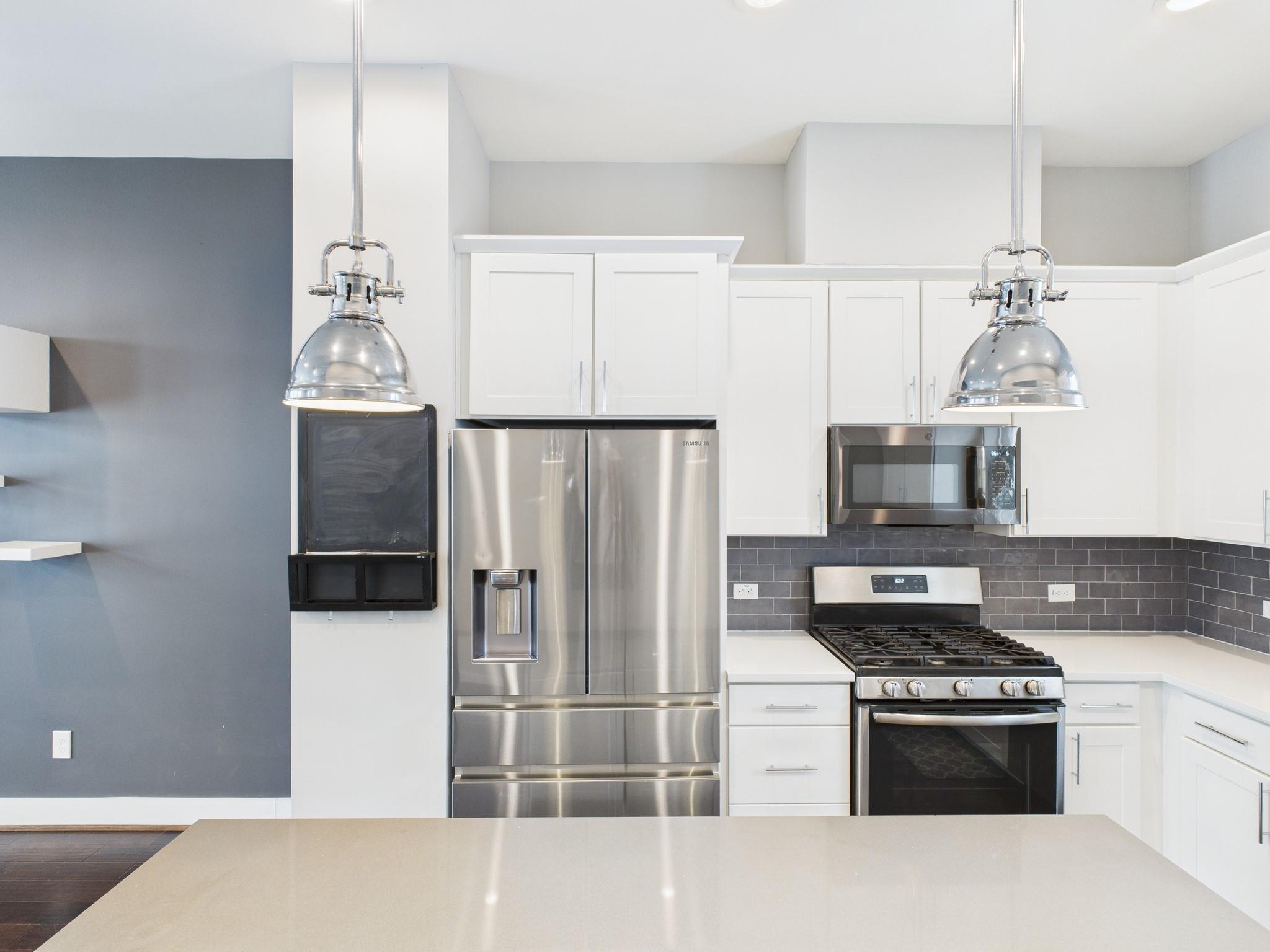 754 W Donovan Street