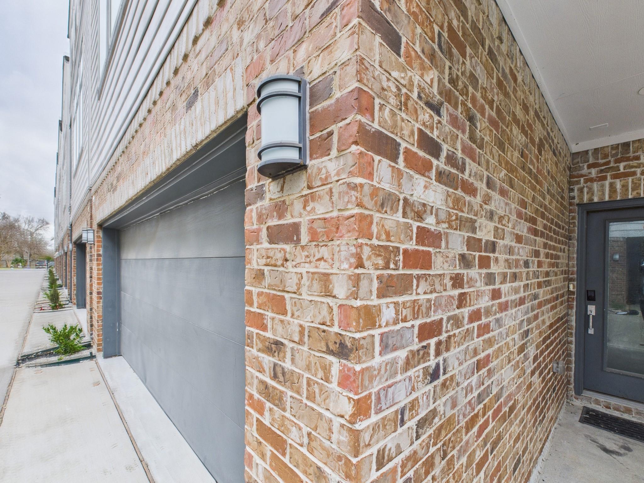 754 W Donovan Street