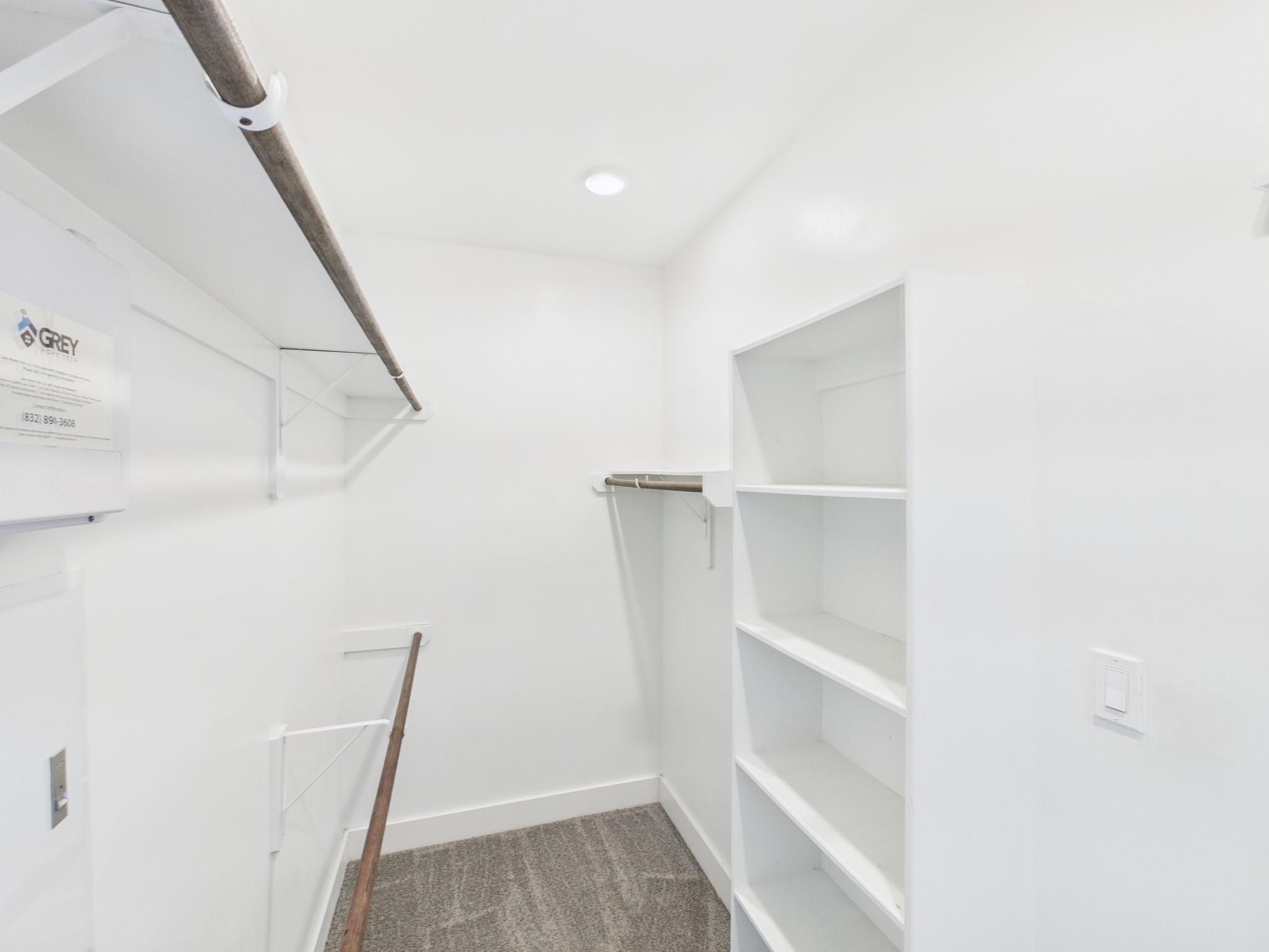 754 W Donovan Street