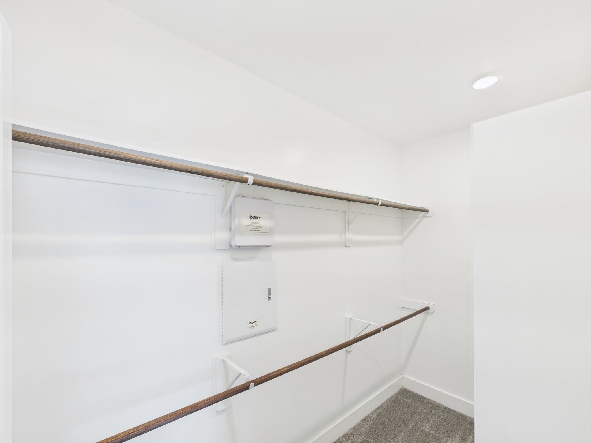 754 W Donovan Street