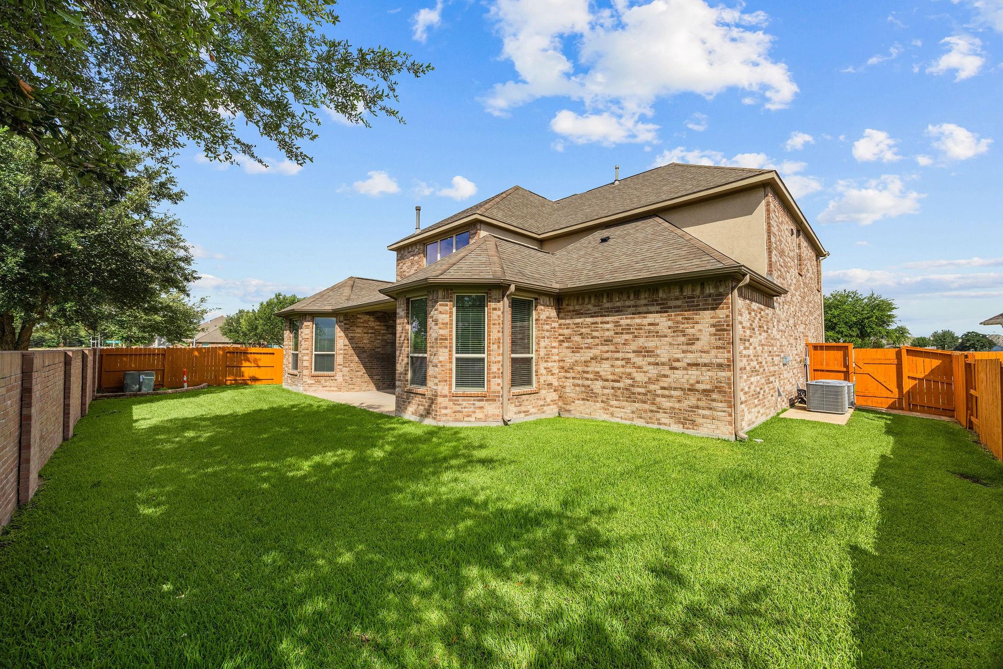 5806 Eden Crest Court