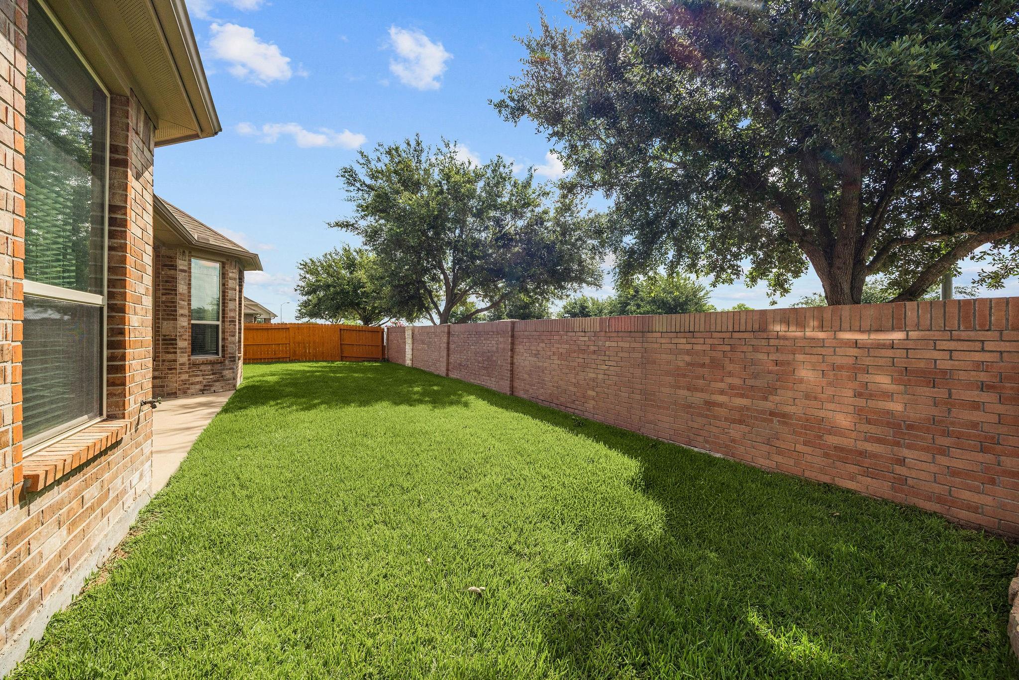 5806 Eden Crest Court