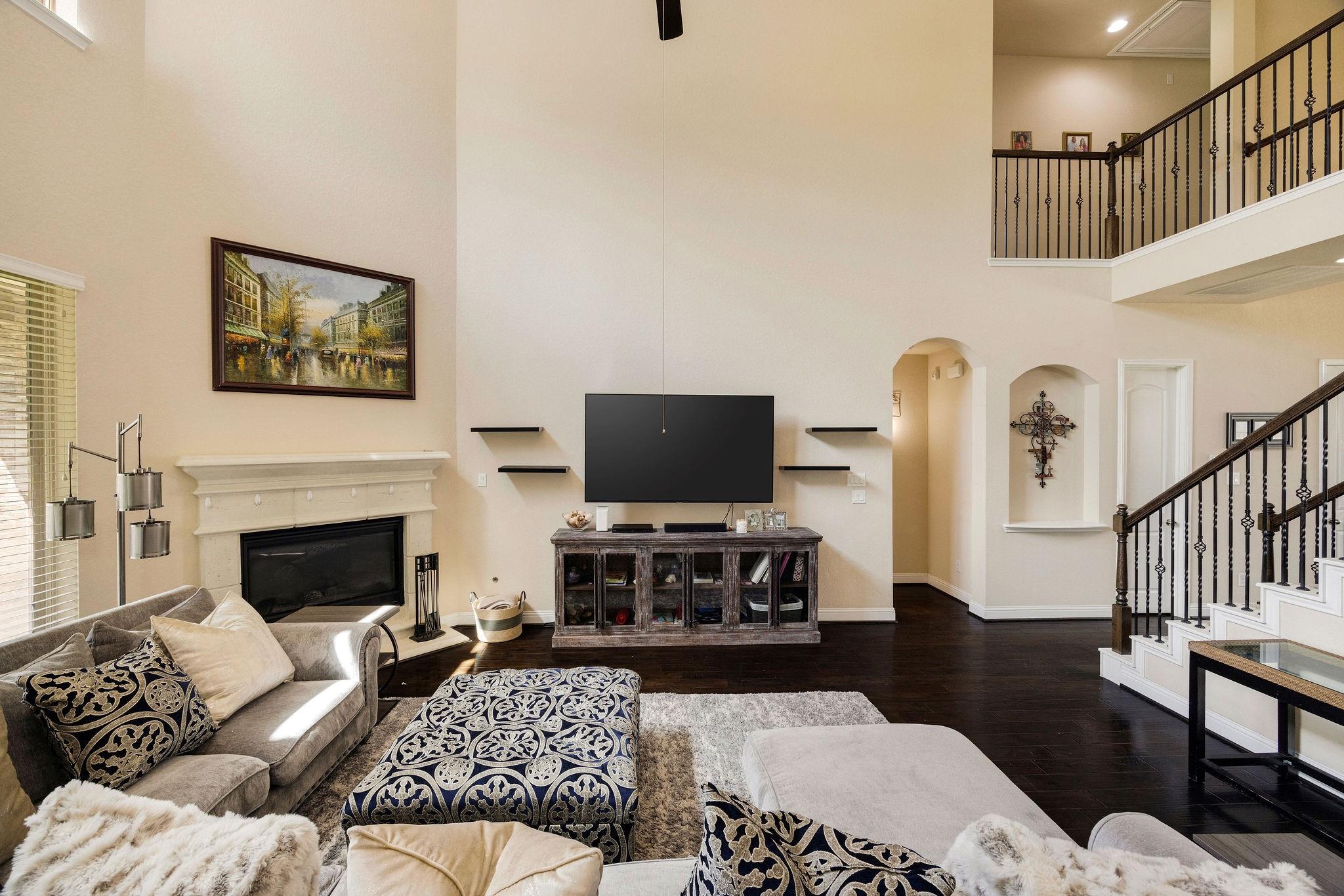 5806 Eden Crest Court
