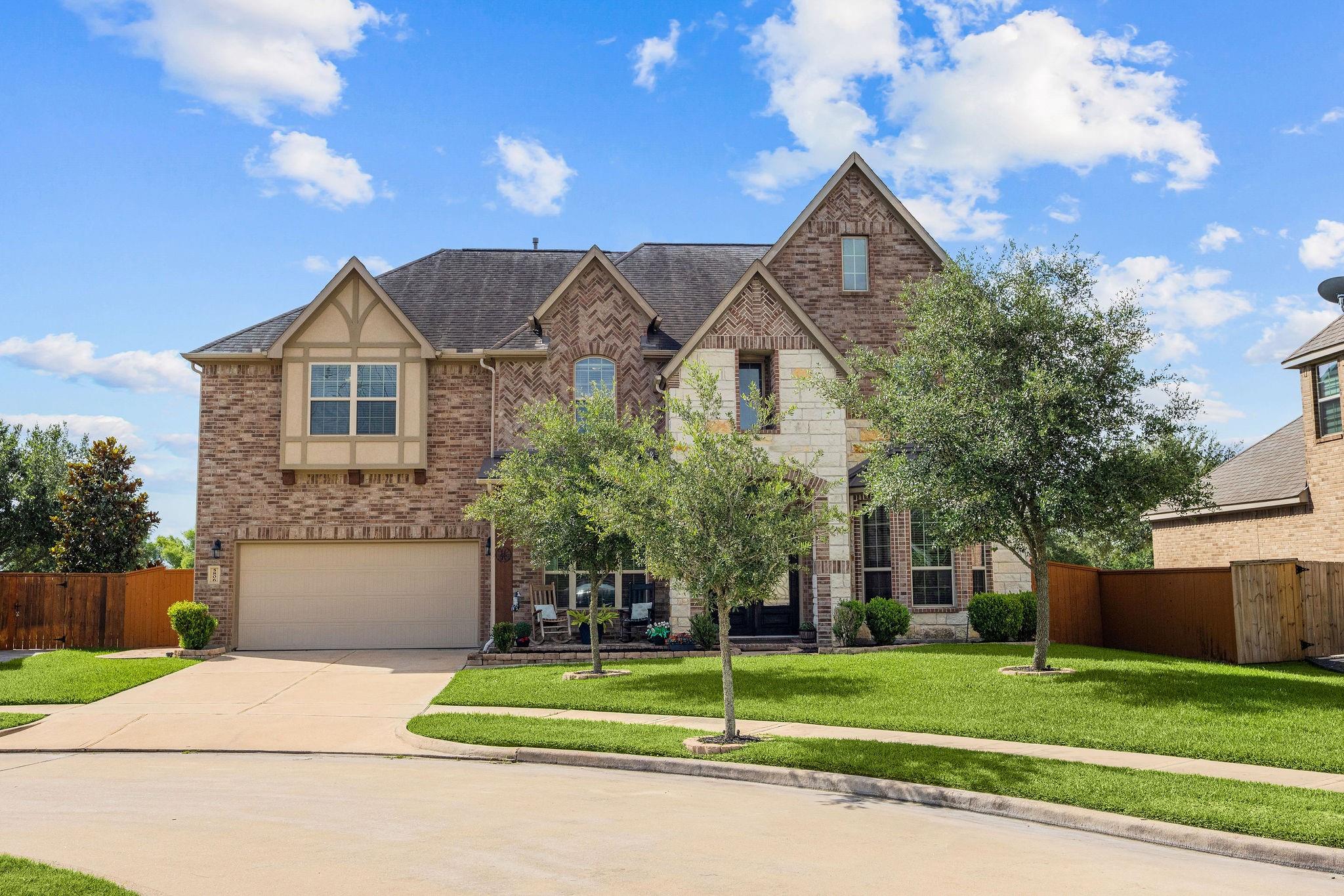 5806 Eden Crest Court