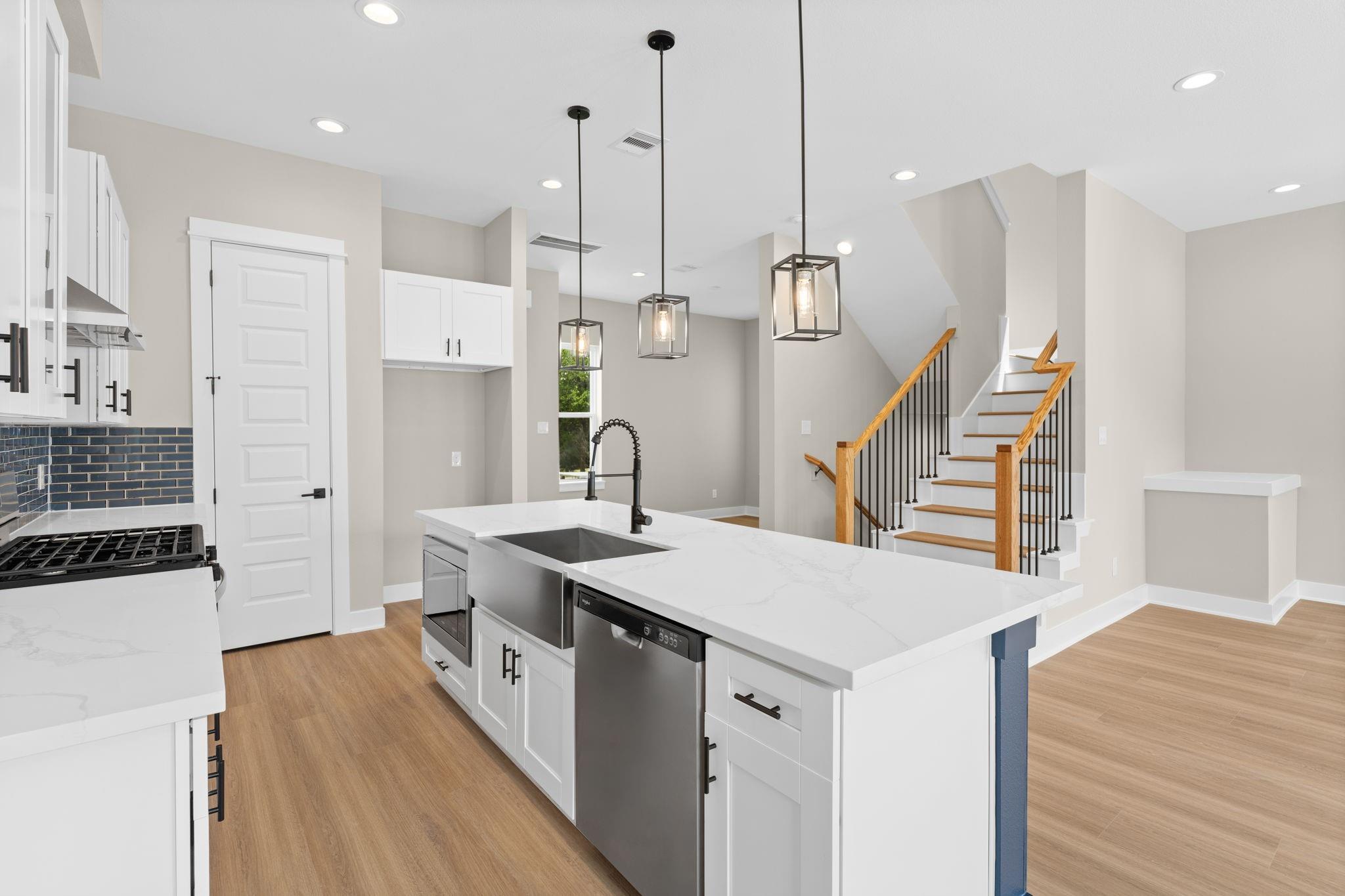 5822 Highland Sun Lane