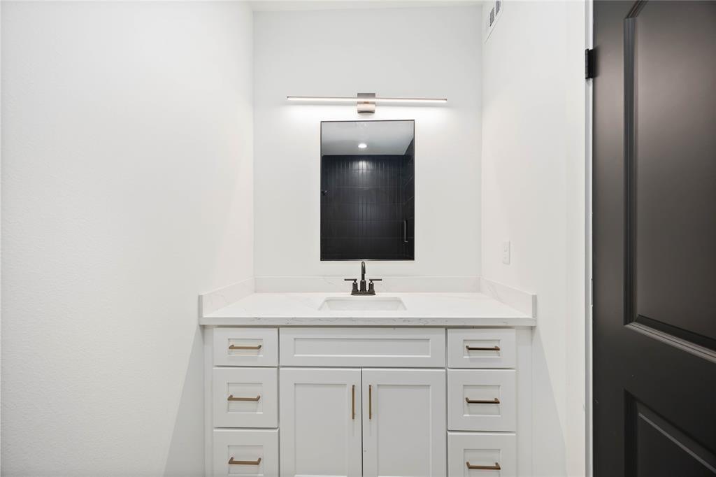 416 N Carolina Street # B