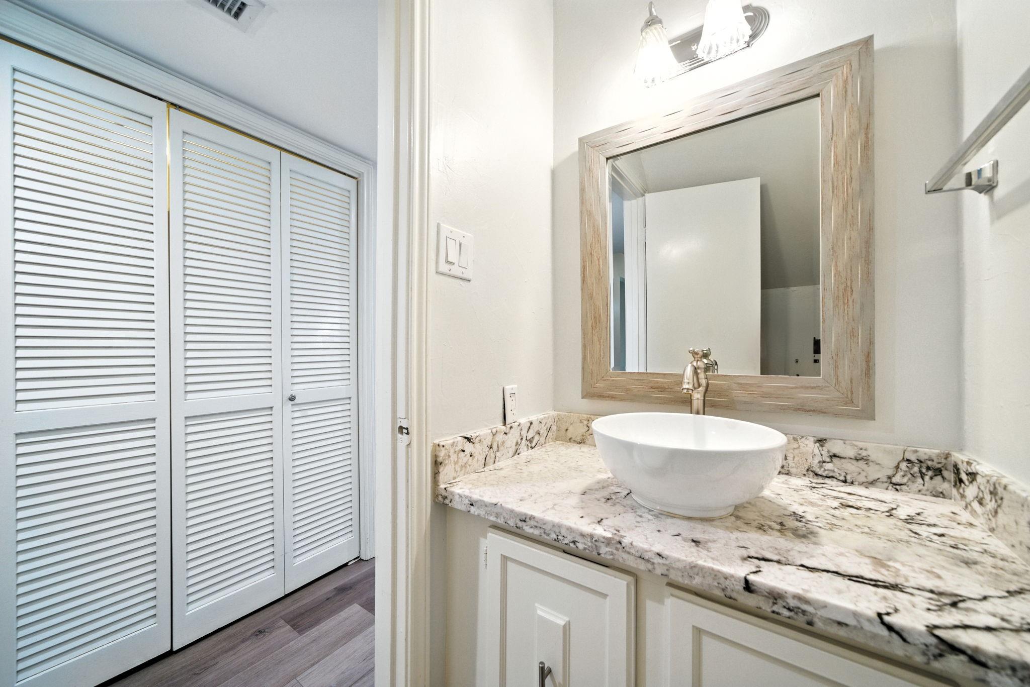 10333 Longmont Drive Unit: 35/3
