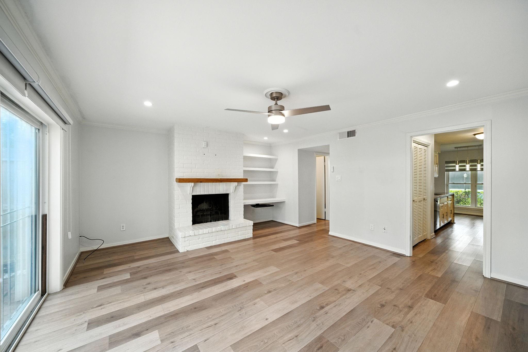 10333 Longmont Drive Unit: 35/3