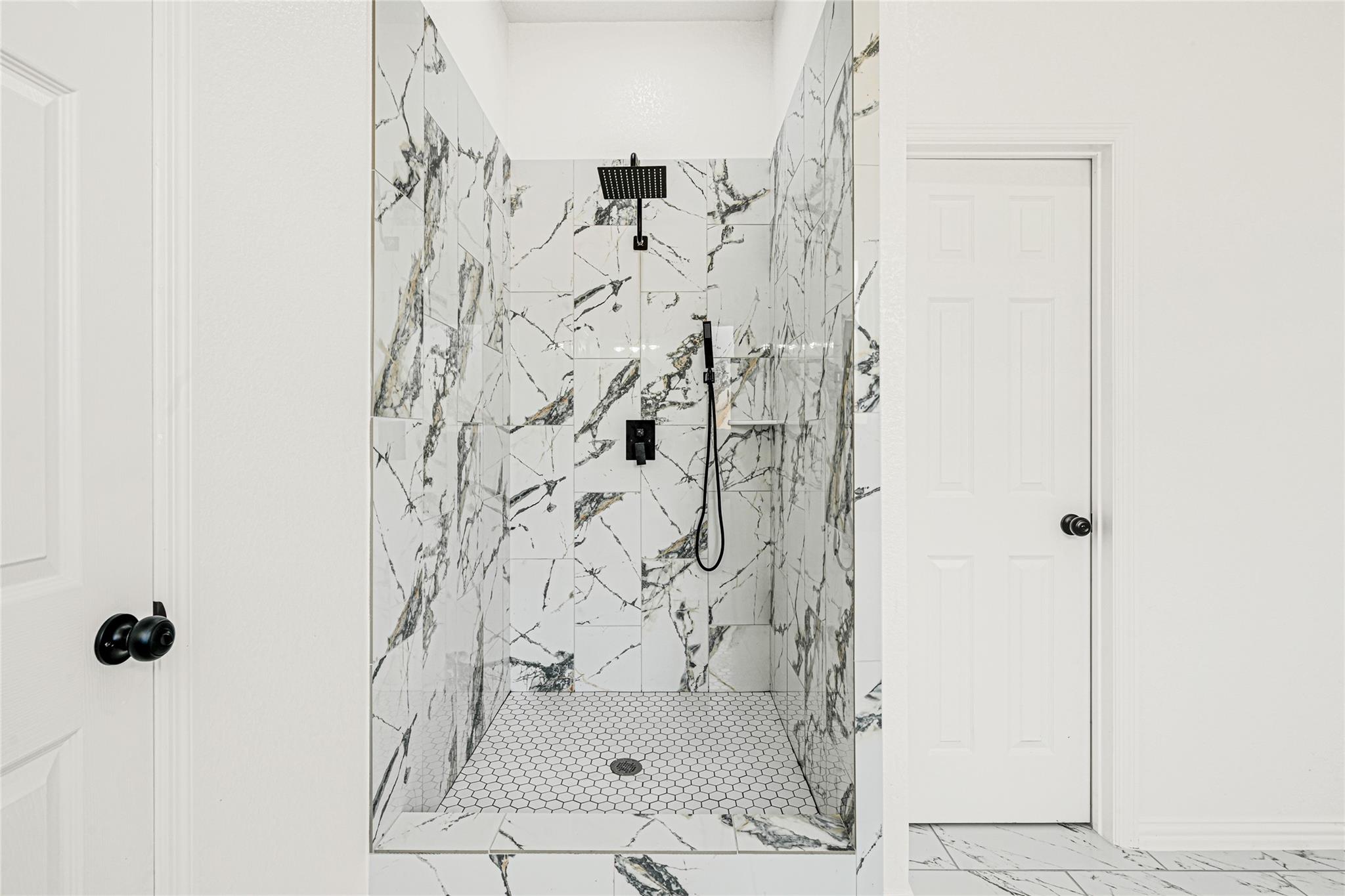 1128 Peter Pine Street