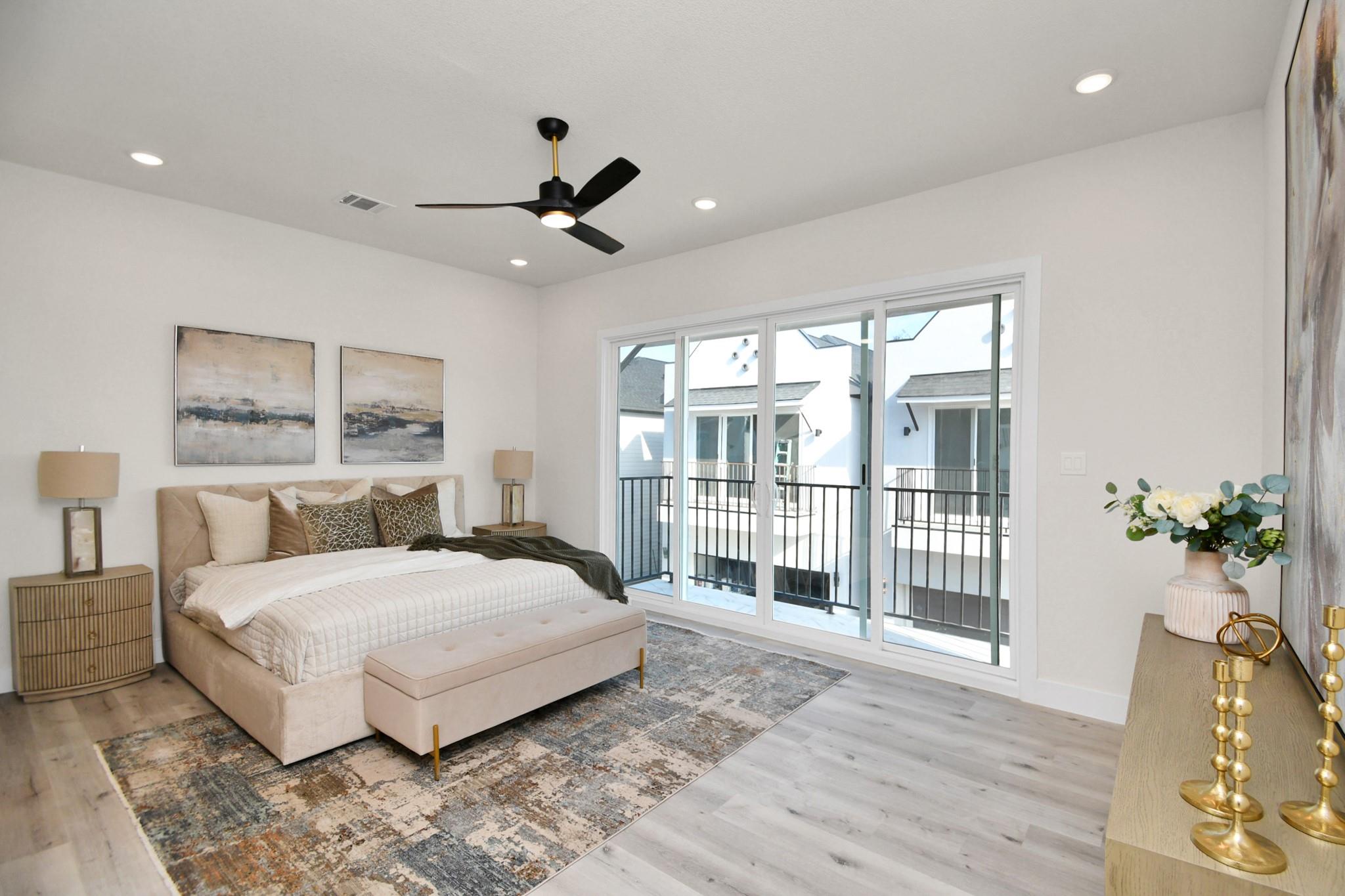 5906 Saint Augustine Street # B, Houston Unit: B