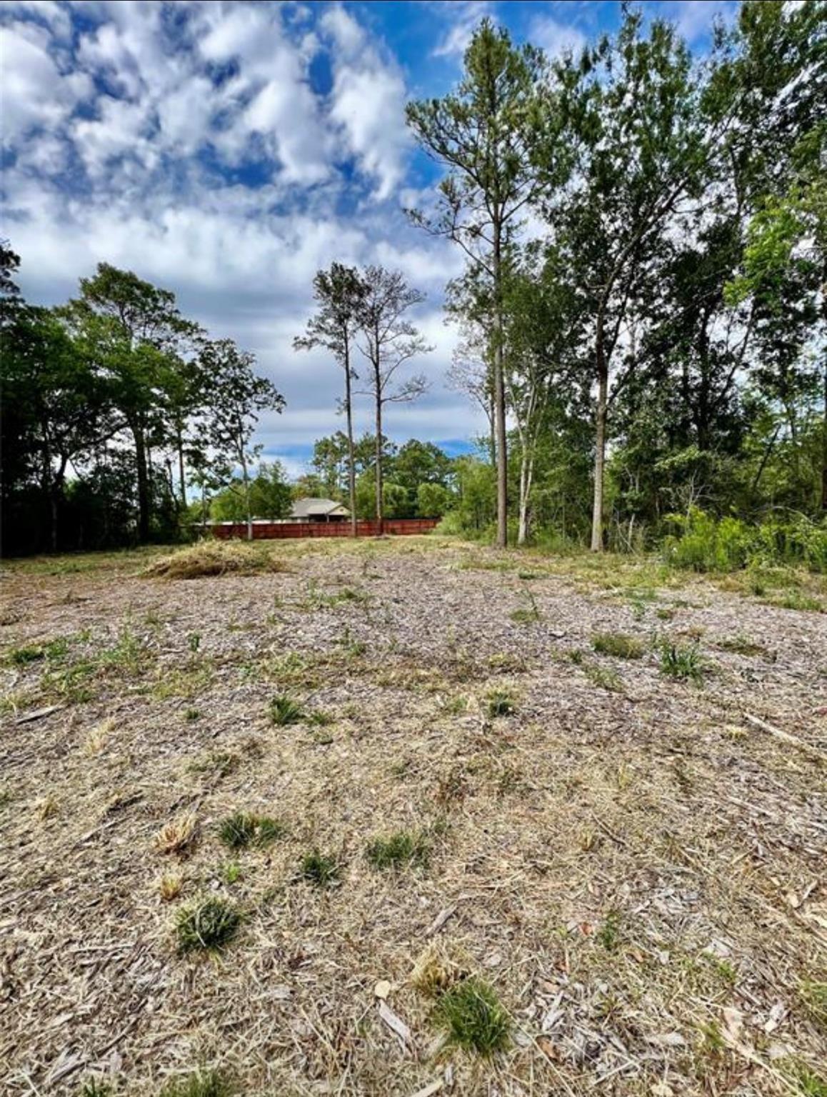 2211 Hickory Manor Drive