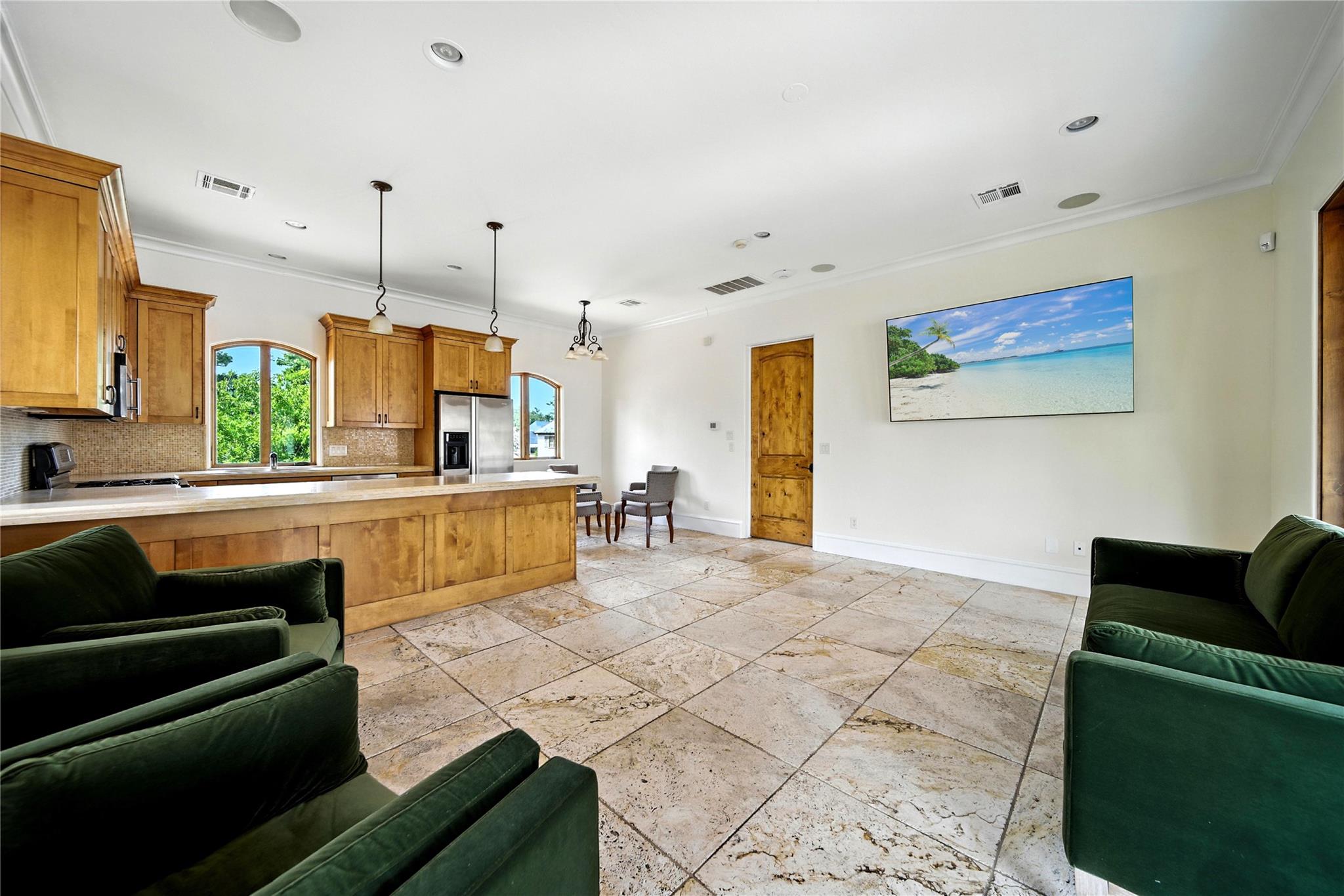 701 W Friar Tuck Lane