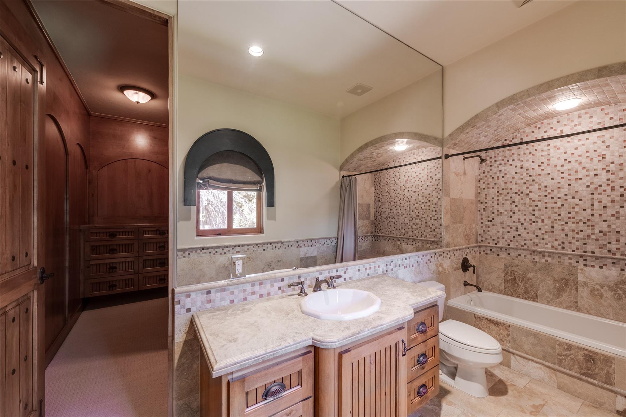 701 W Friar Tuck Lane